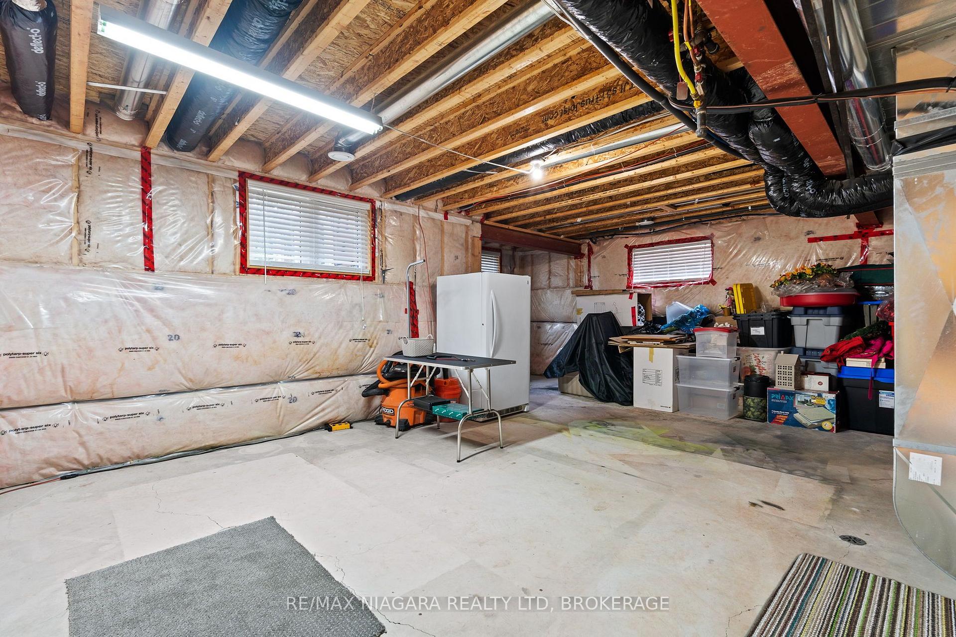 Photo 36 of 303 Main Street E, Grimsby, Grimsby East — HOMEH