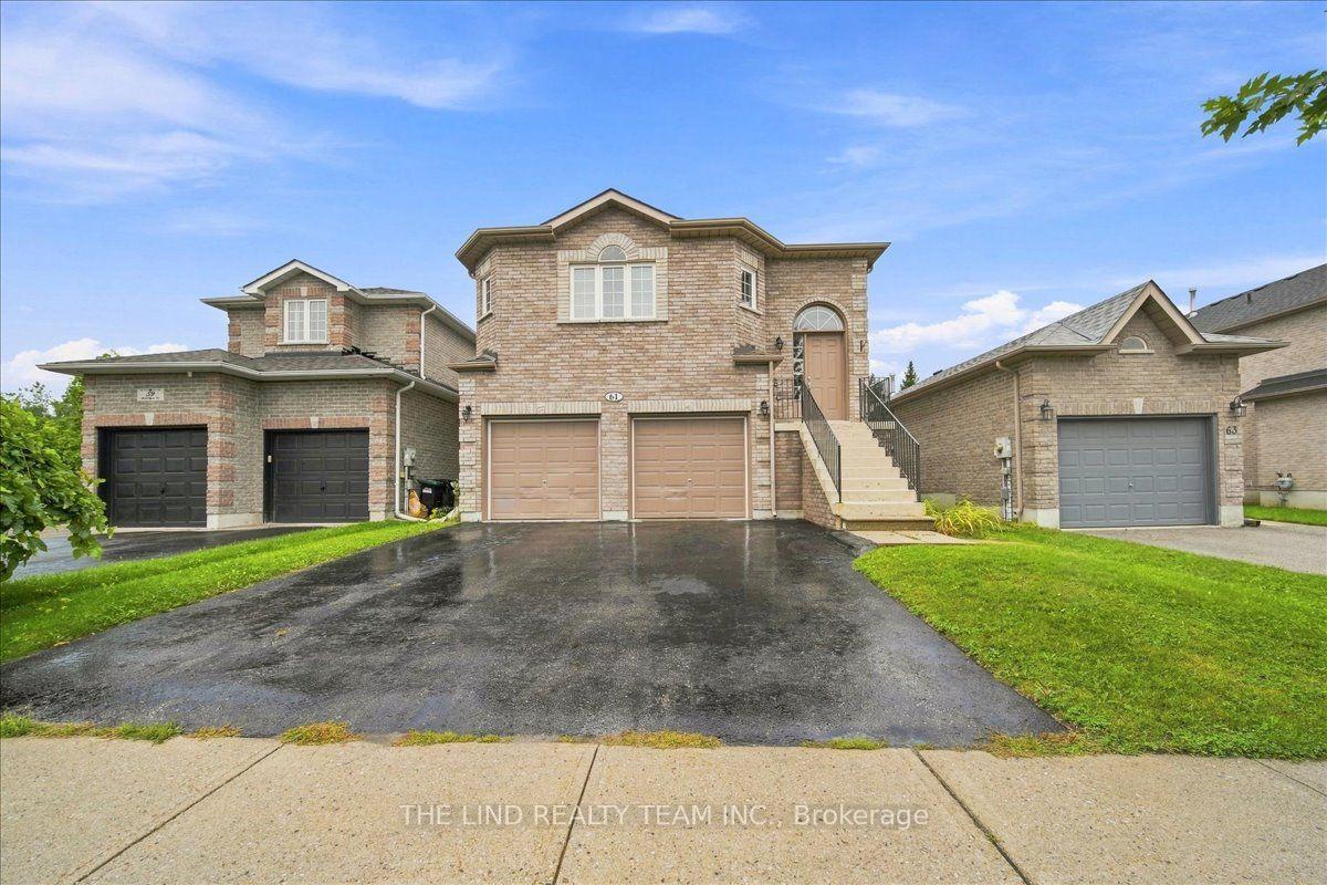 Photo 2 of 61 Mcintyre Drive, Barrie, Ardagh — HOMEH