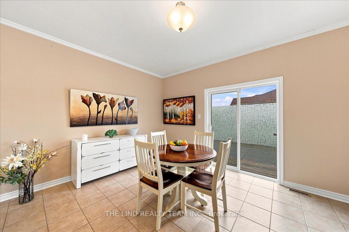 Photo 14 of 61 Mcintyre Drive, Barrie, Ardagh — HOMEH