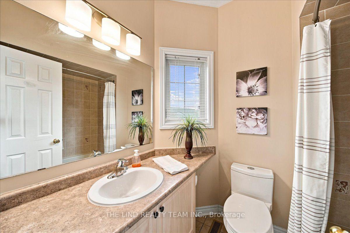 Photo 25 of 61 Mcintyre Drive, Barrie, Ardagh — HOMEH