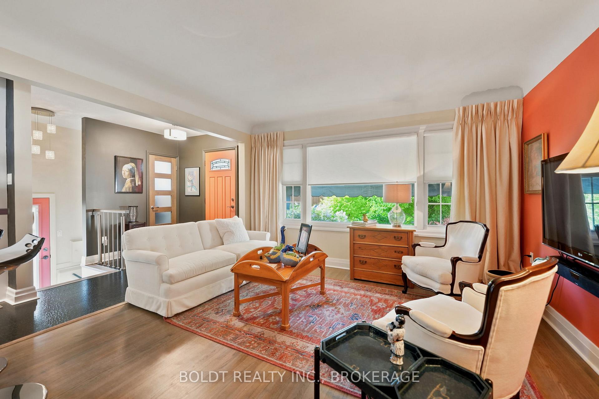 Photo 6 of 9 Woodgate Avenue, St. Catharines, Old Glenridge — HOMEH