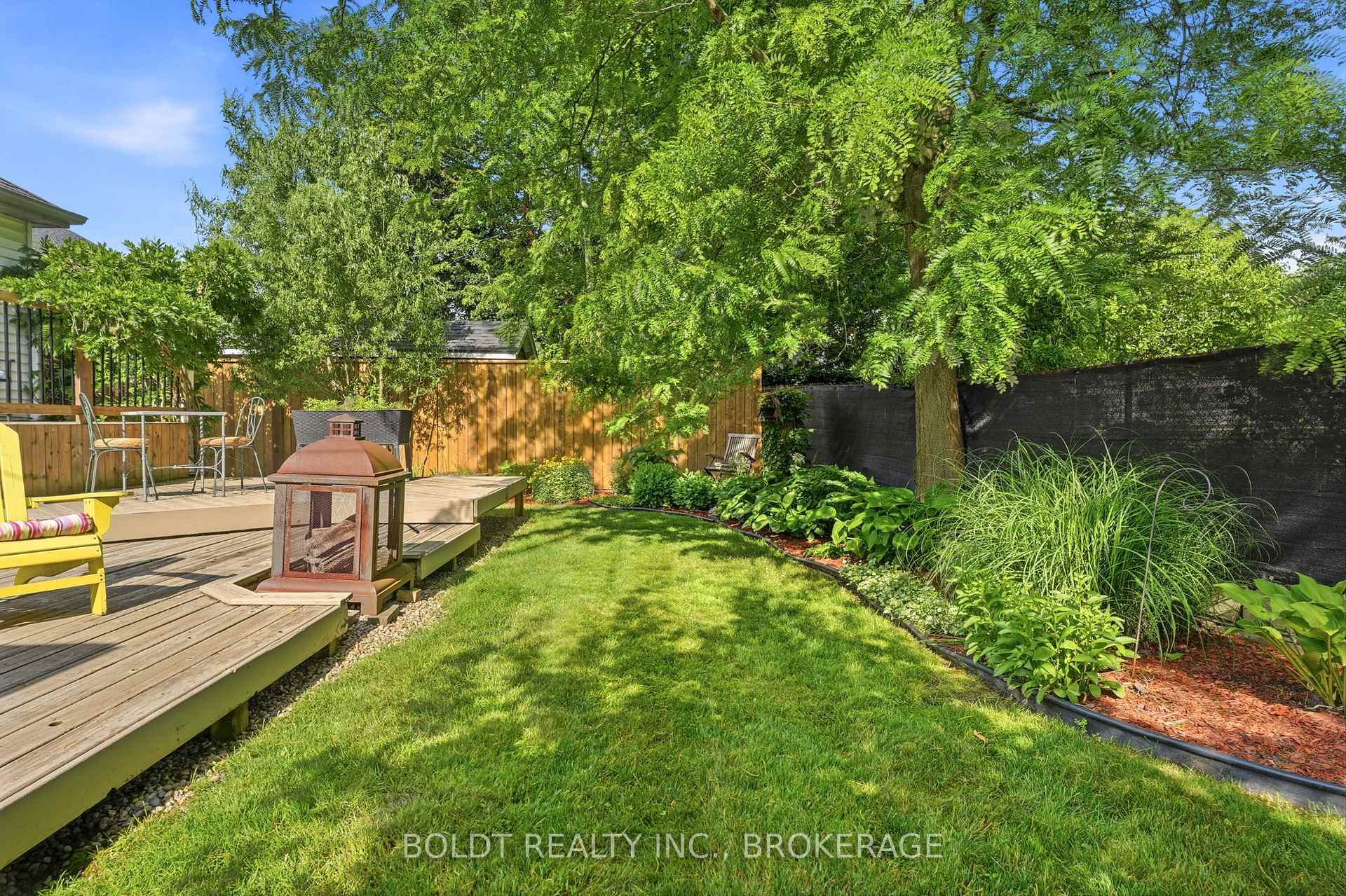 Photo 32 of 9 Woodgate Avenue, St. Catharines, Old Glenridge — HOMEH