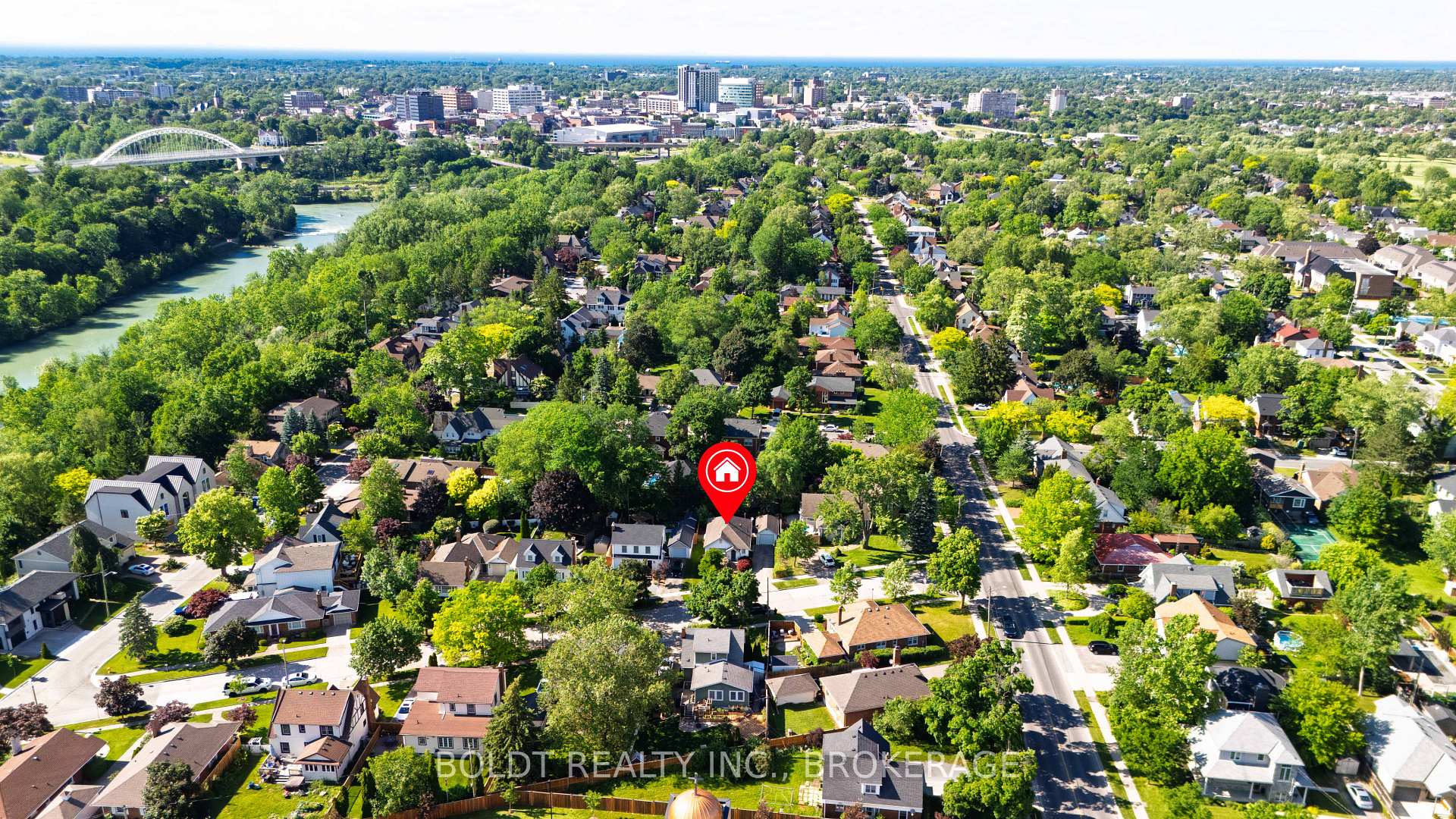 Photo 38 of 9 Woodgate Avenue, St. Catharines, Old Glenridge — HOMEH
