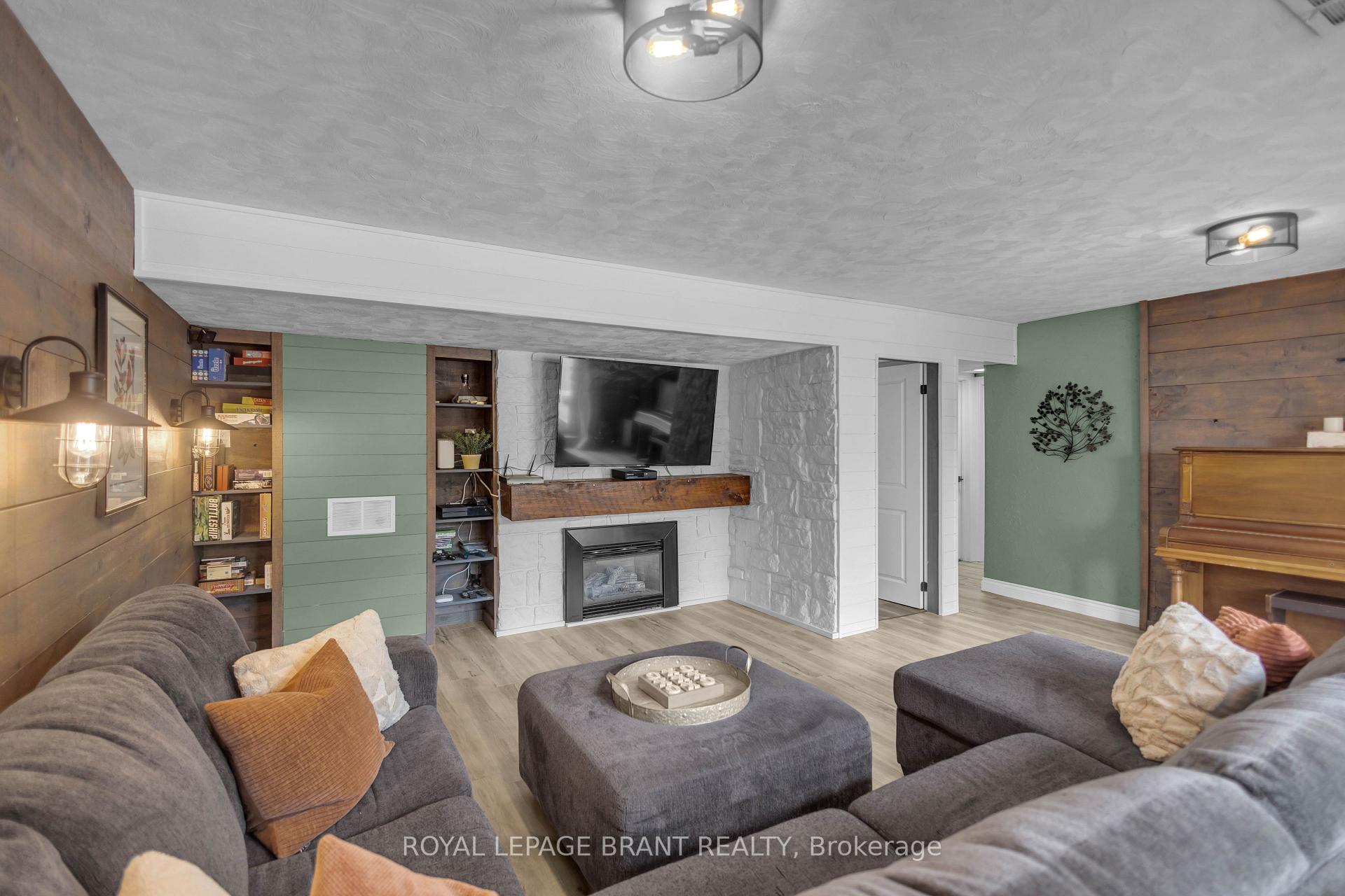 Photo 12 of 112 Myers Road, Cambridge, Christopher-Champlain — HOMEH