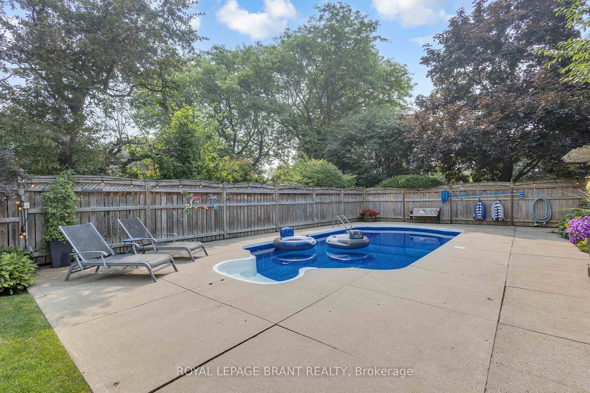 Photo 14 of 112 Myers Road, Cambridge, Christopher-Champlain — HOMEH