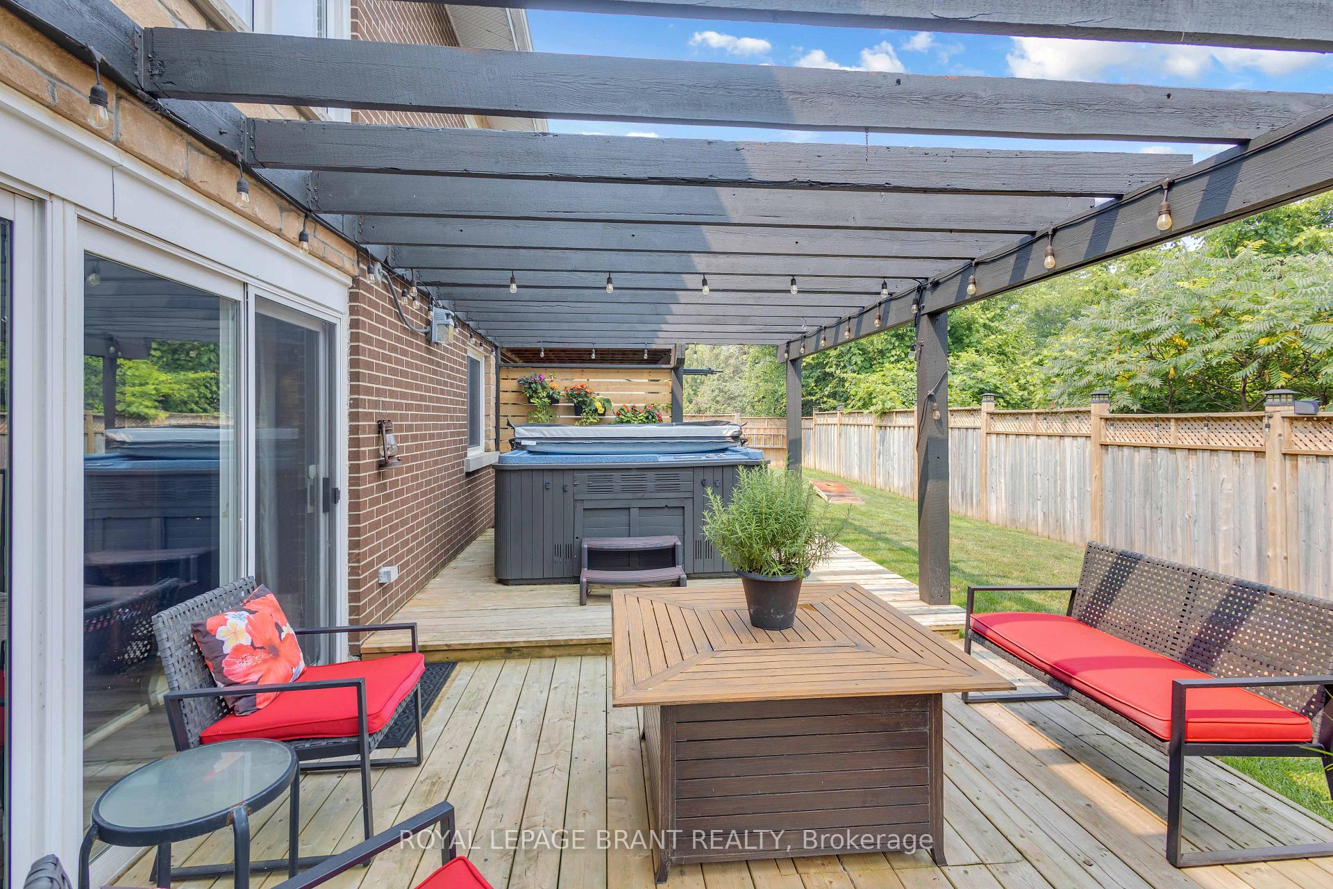 Photo 15 of 112 Myers Road, Cambridge, Christopher-Champlain — HOMEH