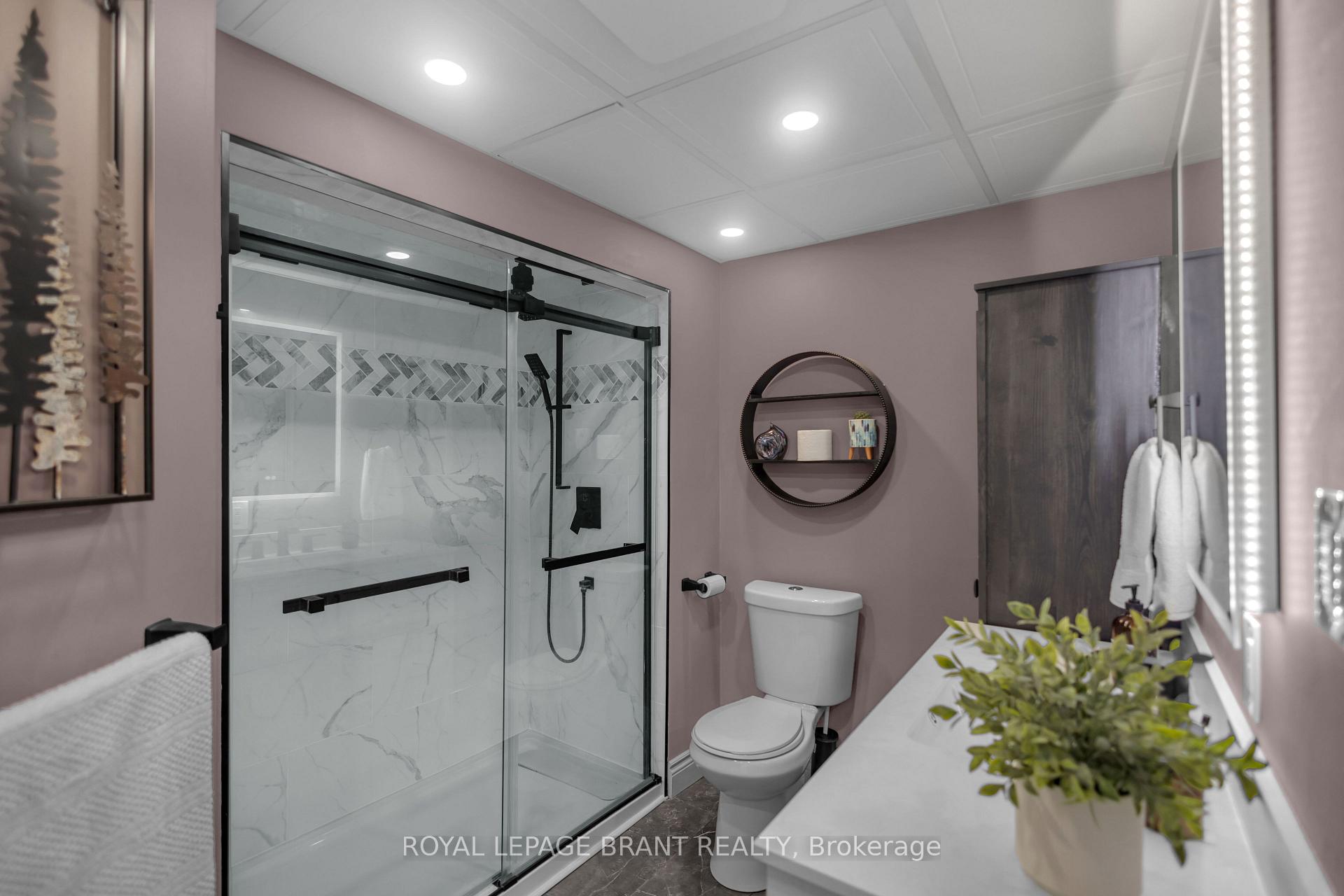 Photo 20 of 112 Myers Road, Cambridge, Christopher-Champlain — HOMEH