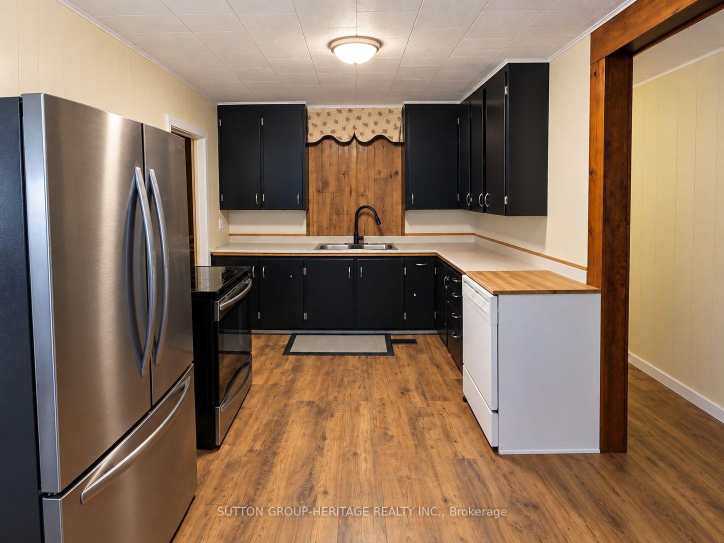 Photo 16 of 253 Sidney Street, Quinte West, Trenton Ward — HOMEH
