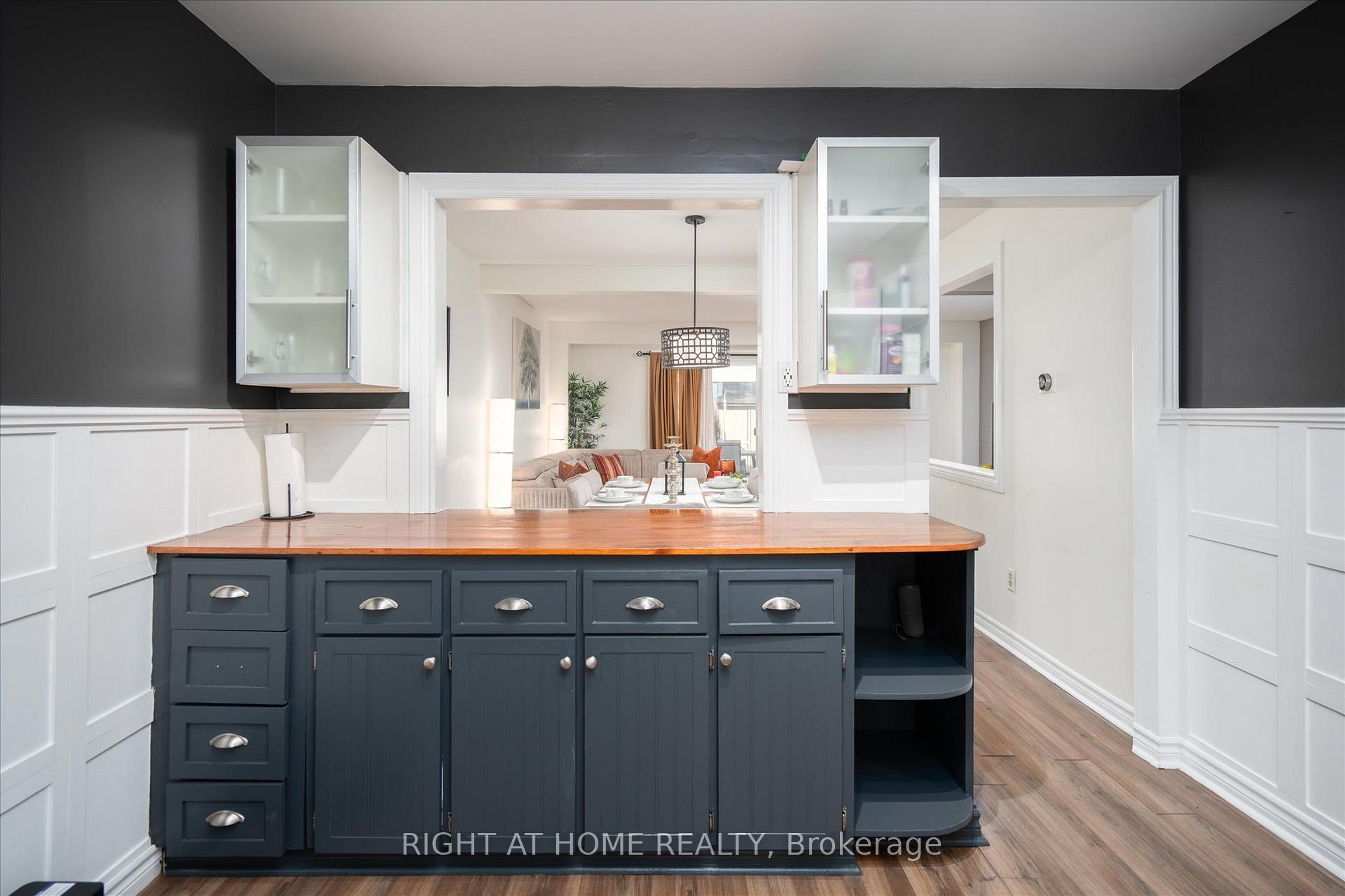 Photo 5 of 1306 Fenelon Crescent, Oshawa, Lakeview — HOMEH