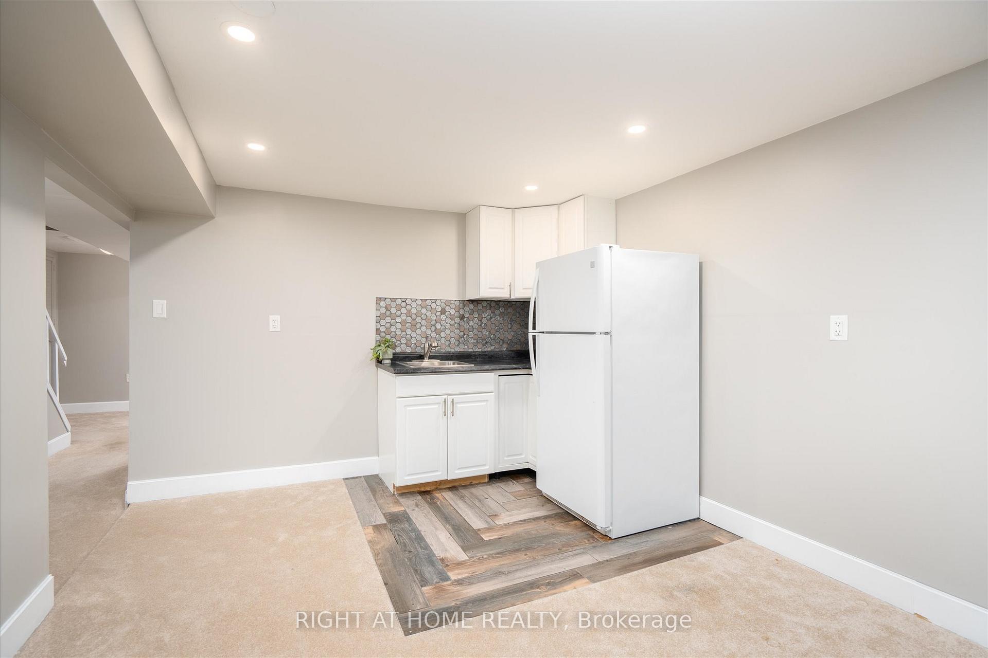 Photo 17 of 1306 Fenelon Crescent, Oshawa, Lakeview — HOMEH