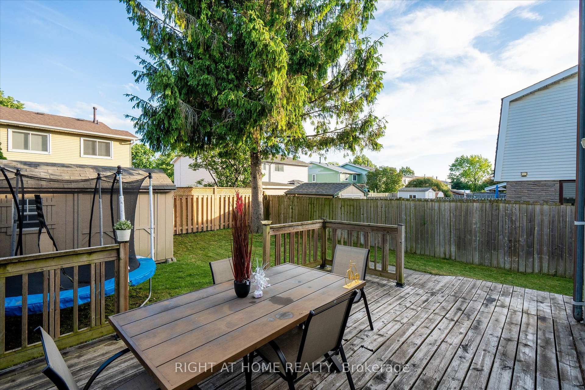 Photo 20 of 1306 Fenelon Crescent, Oshawa, Lakeview — HOMEH