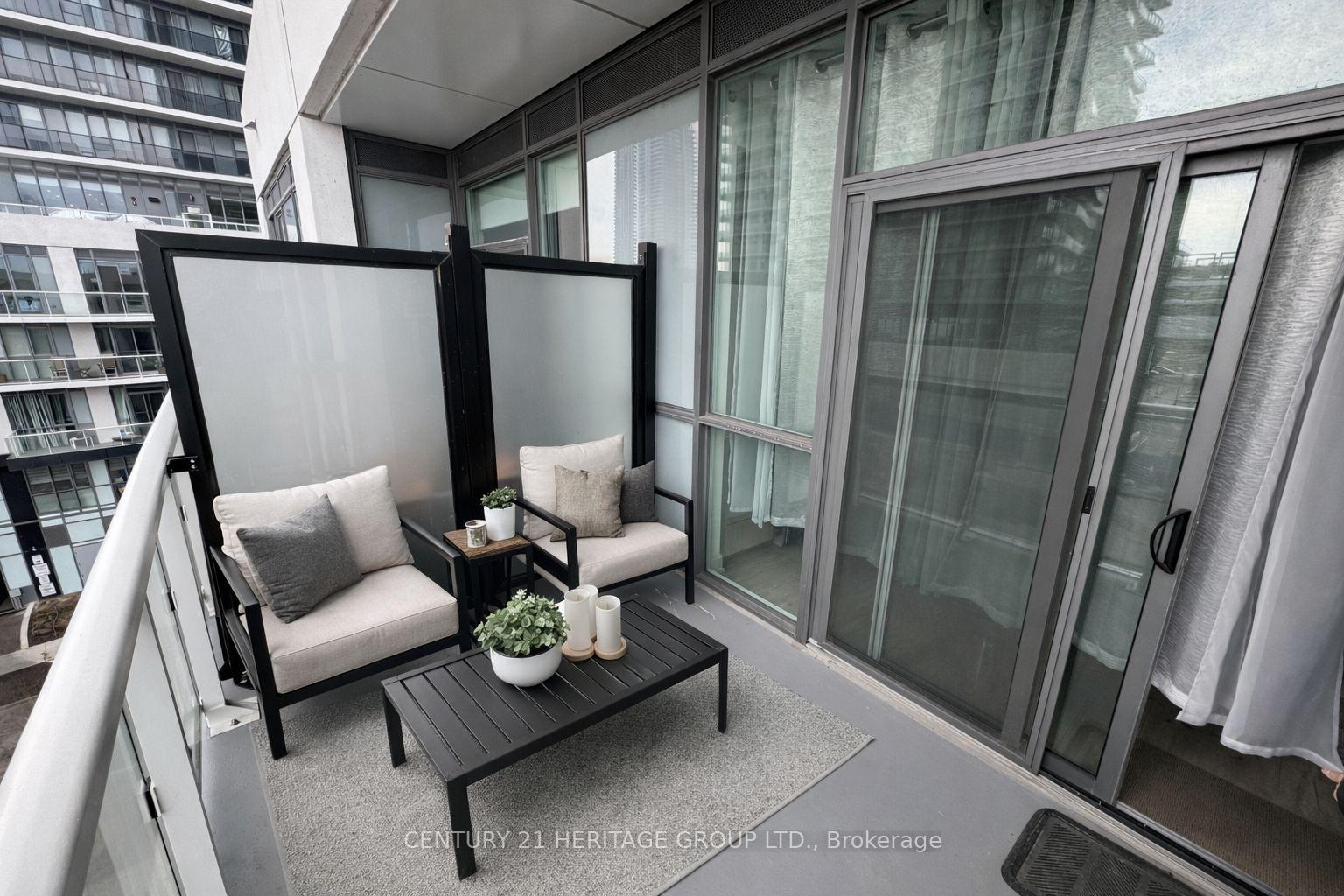 Photo 8 of Unit 402, 65 Annie Craig Drive, Etobicoke, Mimico — HOMEH