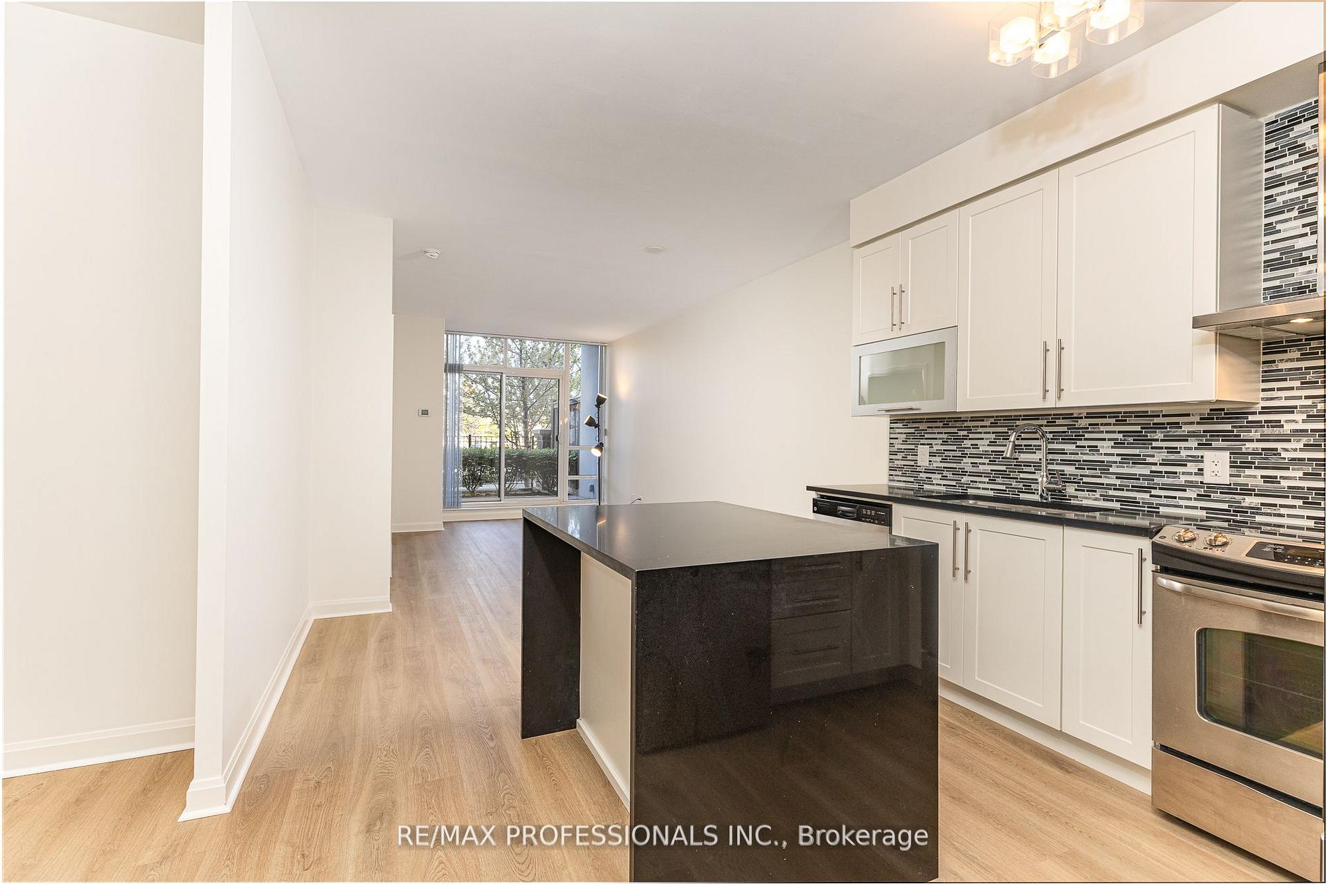 Photo 7 of Unit 101, 1 Michael Power Place, Etobicoke, Islington-City Centre West — HOMEH