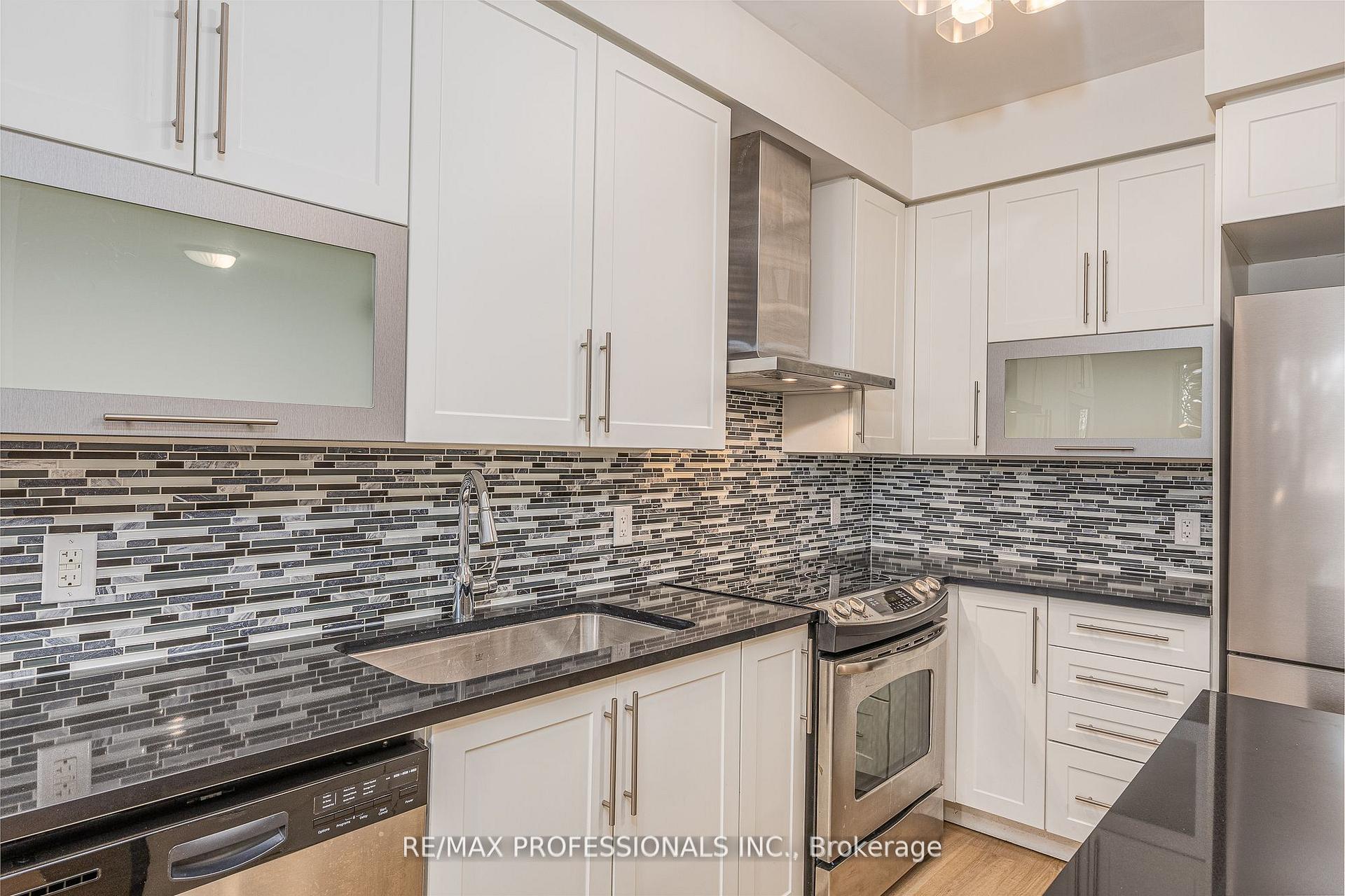 Photo 12 of Unit 101, 1 Michael Power Place, Etobicoke, Islington-City Centre West — HOMEH