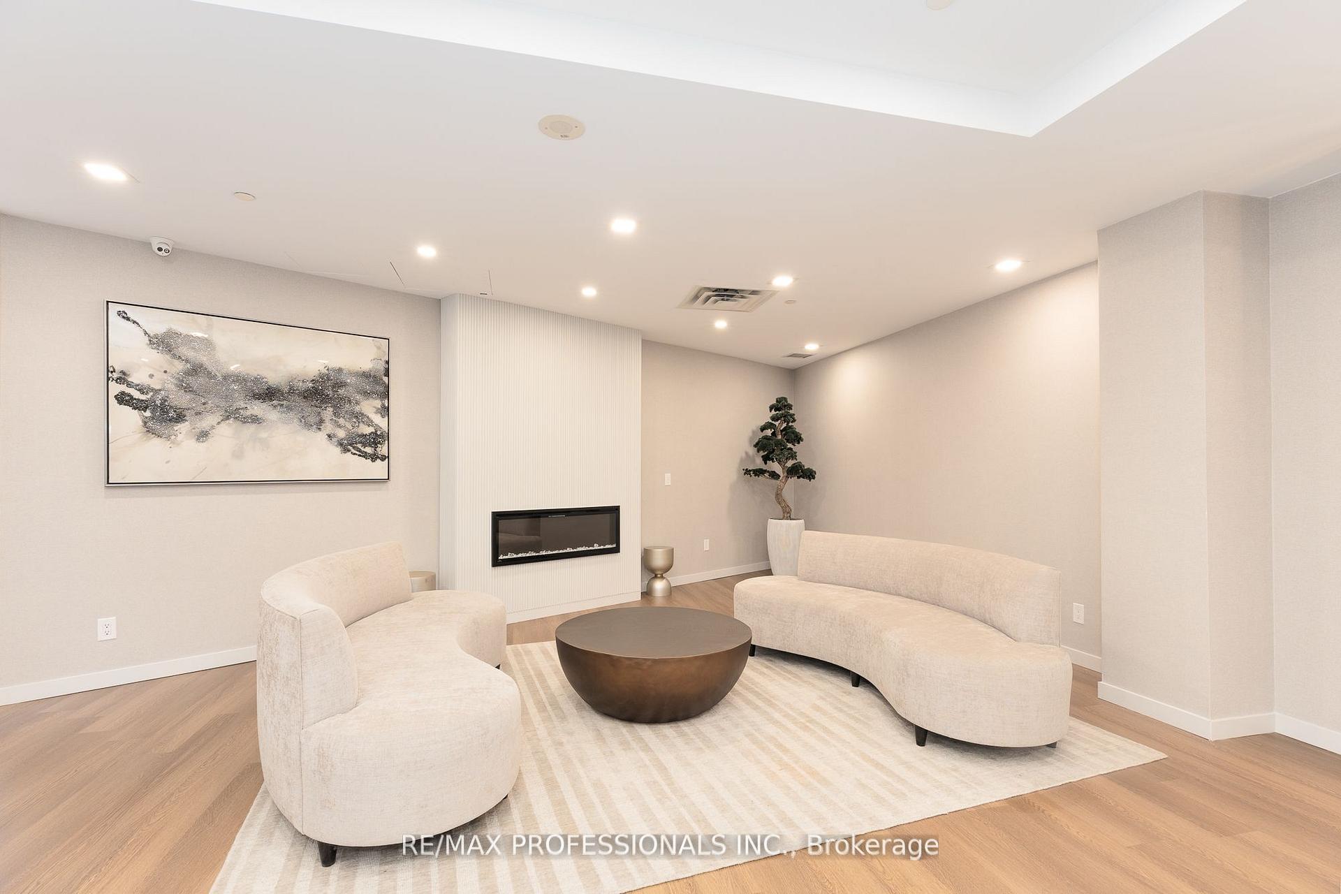 Photo 37 of Unit 101, 1 Michael Power Place, Etobicoke, Islington-City Centre West — HOMEH