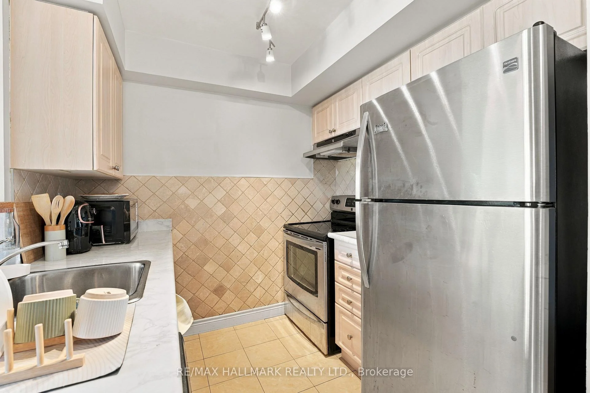 Photo 2 of Unit 2808, 153 Beecroft Road, North York, Lansing-Westgate — HOMEH