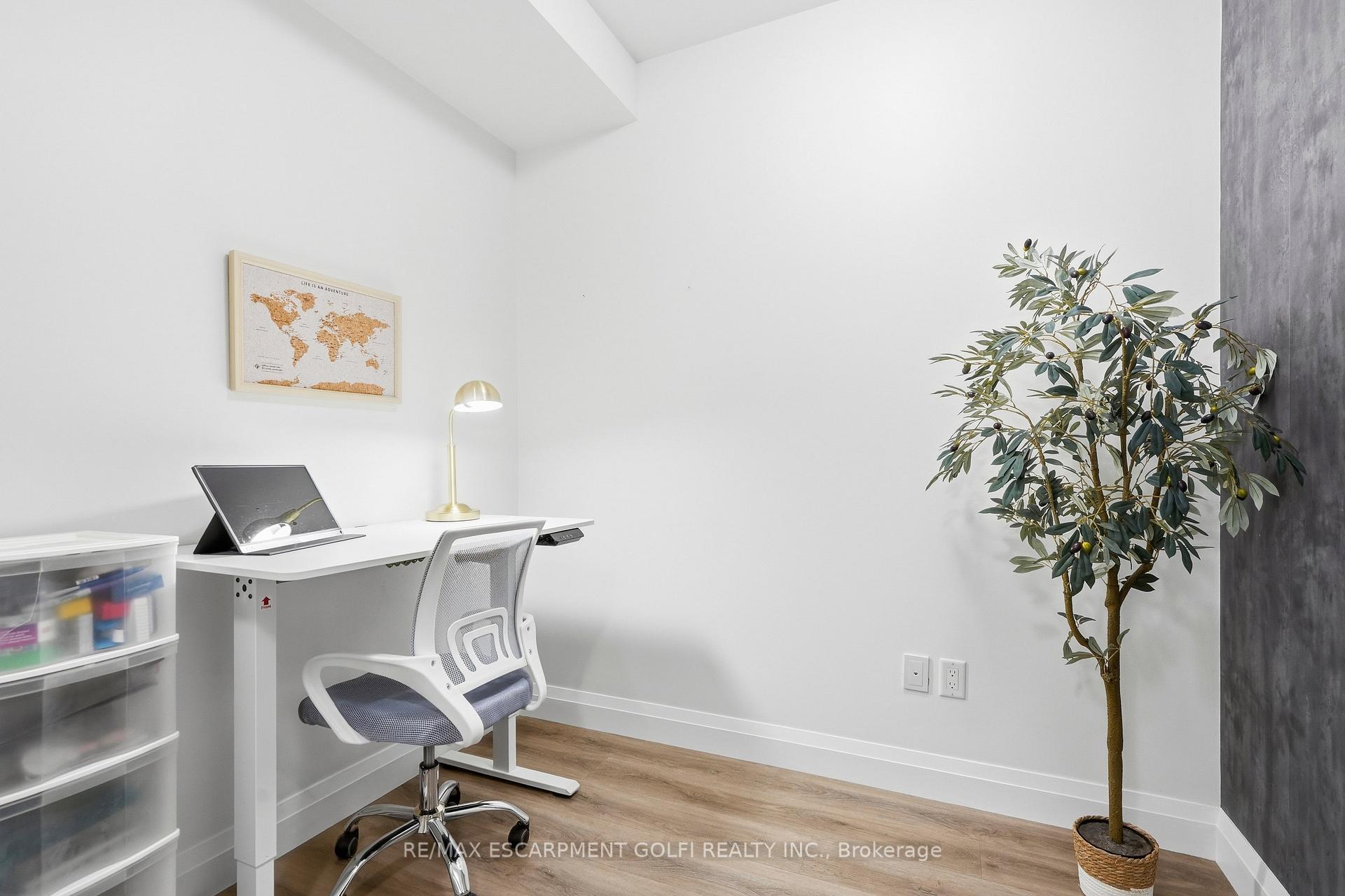 Photo 16 of Unit 501, 30 Hamilton Street S, Hamilton, Waterdown — HOMEH