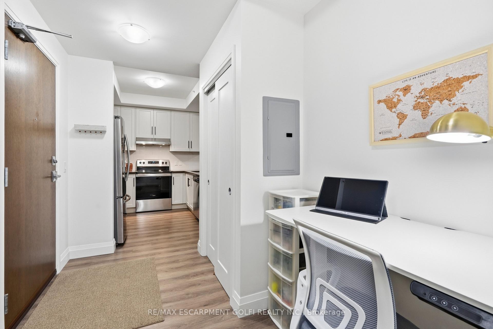 Photo 17 of Unit 501, 30 Hamilton Street S, Hamilton, Waterdown — HOMEH