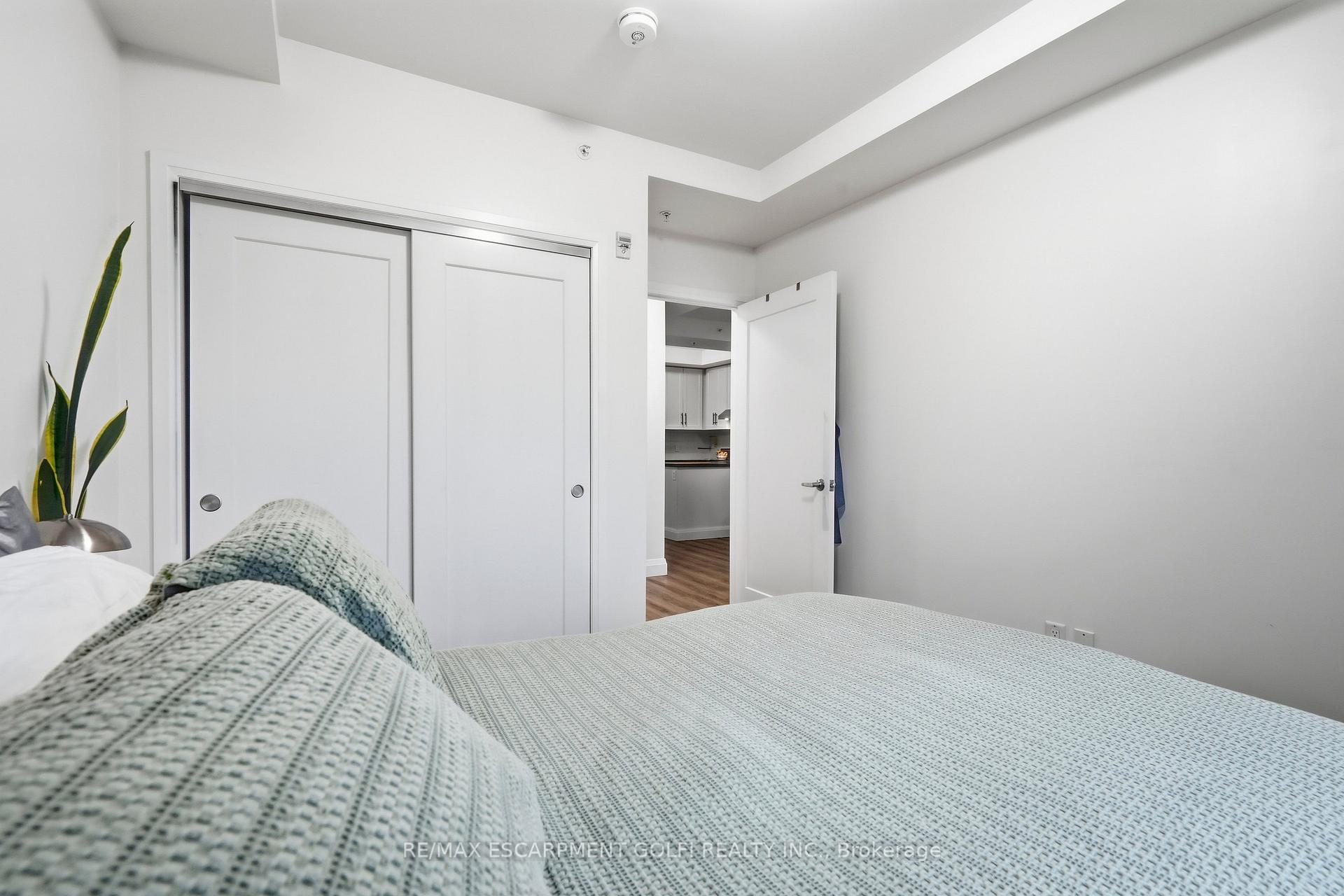 Photo 20 of Unit 501, 30 Hamilton Street S, Hamilton, Waterdown — HOMEH