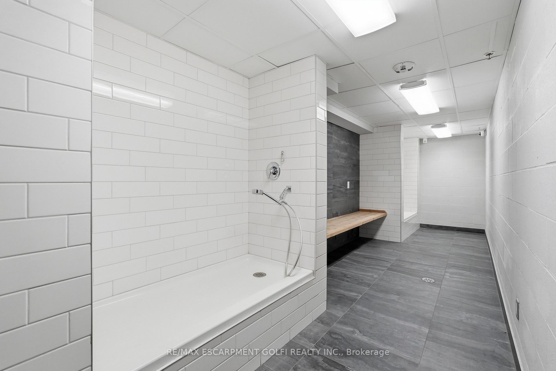 Photo 32 of Unit 501, 30 Hamilton Street S, Hamilton, Waterdown — HOMEH