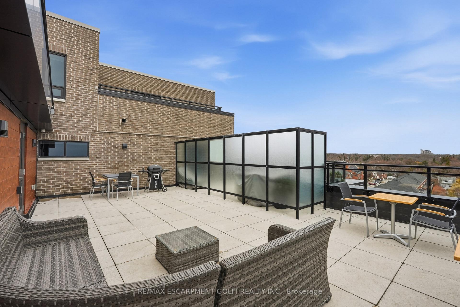 Photo 37 of Unit 501, 30 Hamilton Street S, Hamilton, Waterdown — HOMEH