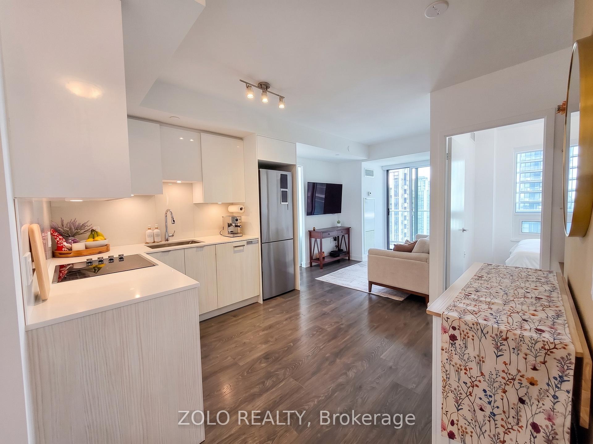 Photo 7 of Unit 1912, 195 Redpath Avenue, Toronto, Mount Pleasant West — HOMEH
