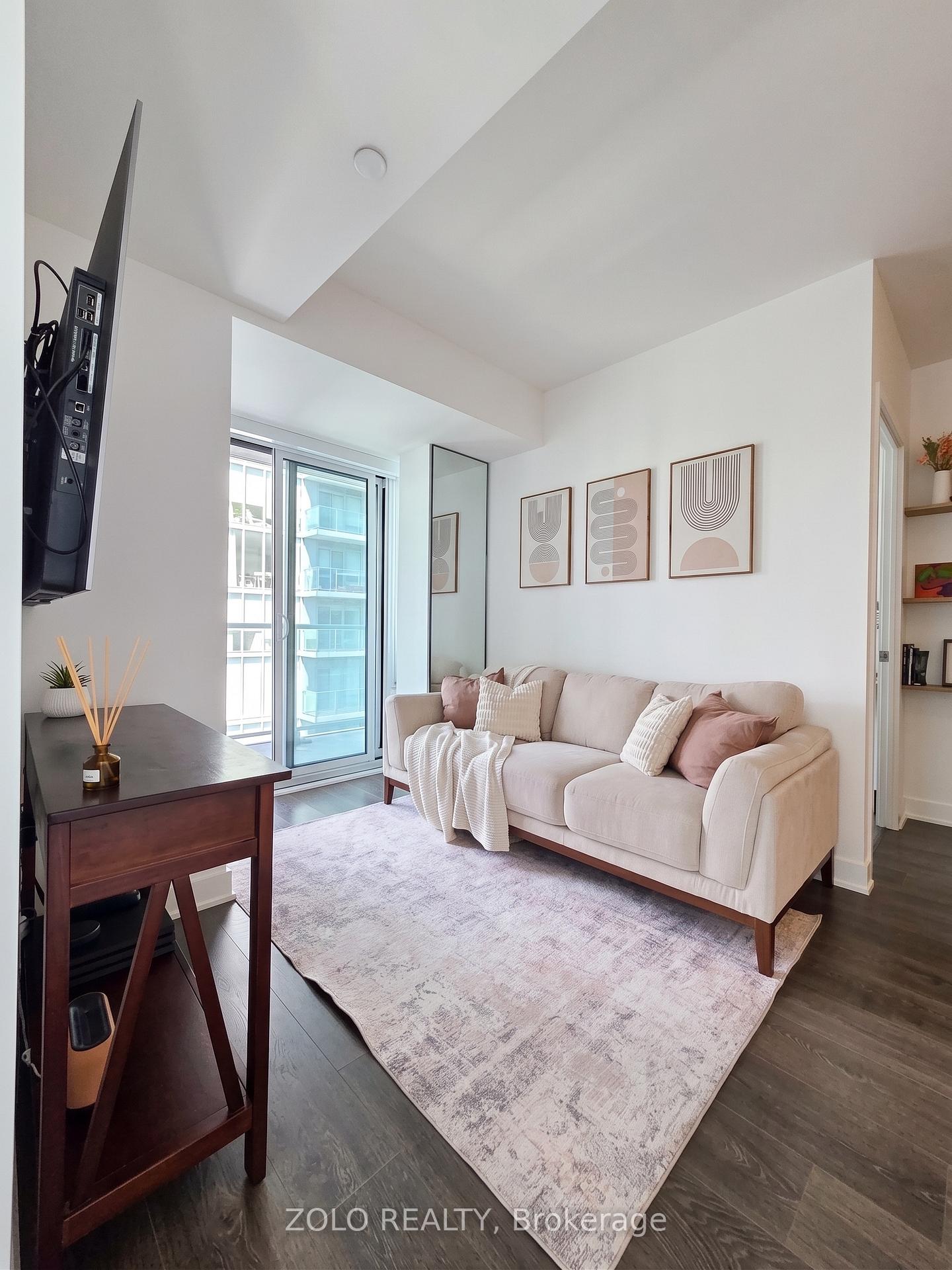 Photo 12 of Unit 1912, 195 Redpath Avenue, Toronto, Mount Pleasant West — HOMEH