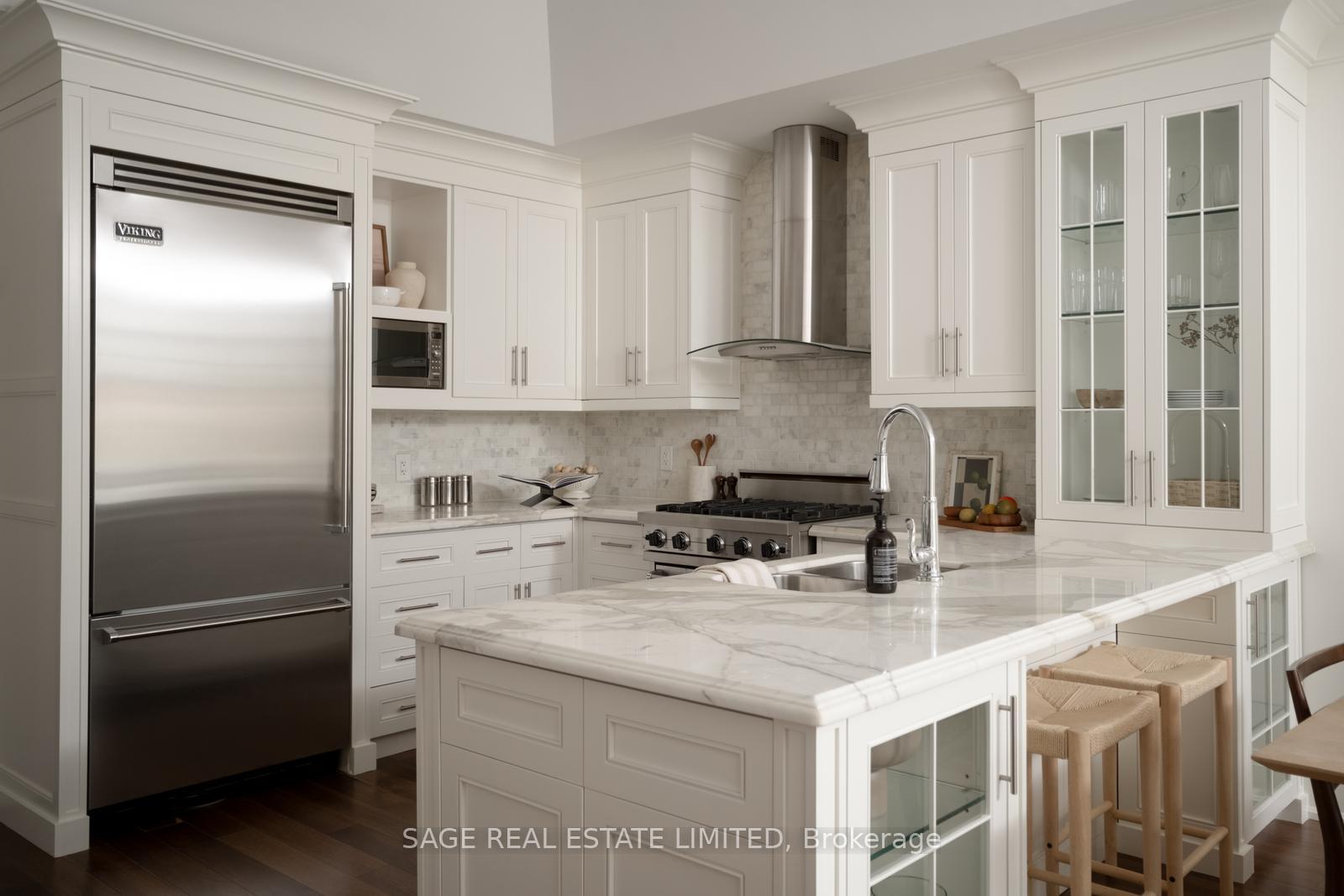 Photo 11 of Unit 3D, 319 Lonsdale Road, Toronto, Casa Loma — HOMEH