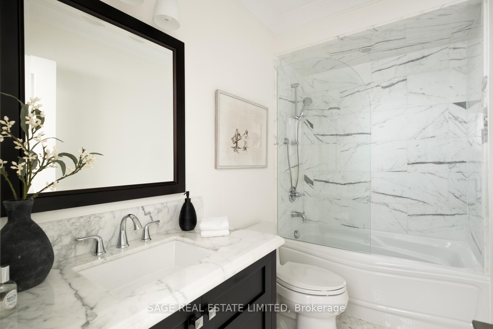 Photo 30 of Unit 3D, 319 Lonsdale Road, Toronto, Casa Loma — HOMEH