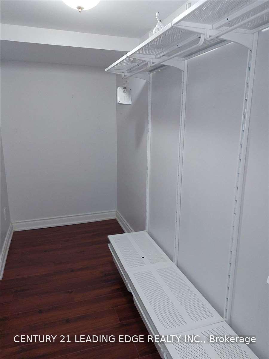 Photo 10 of 1669 Kipling Avenue, Etobicoke, Kingsview Village-The Westway — HOMEH
