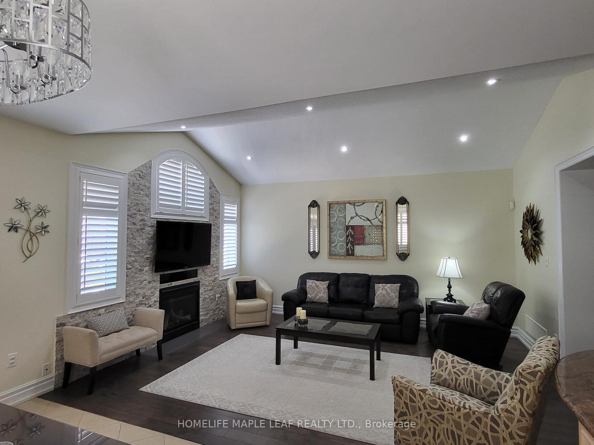 Photo 13 of 69 Huntspoint Drive, Brampton, Bram East — HOMEH