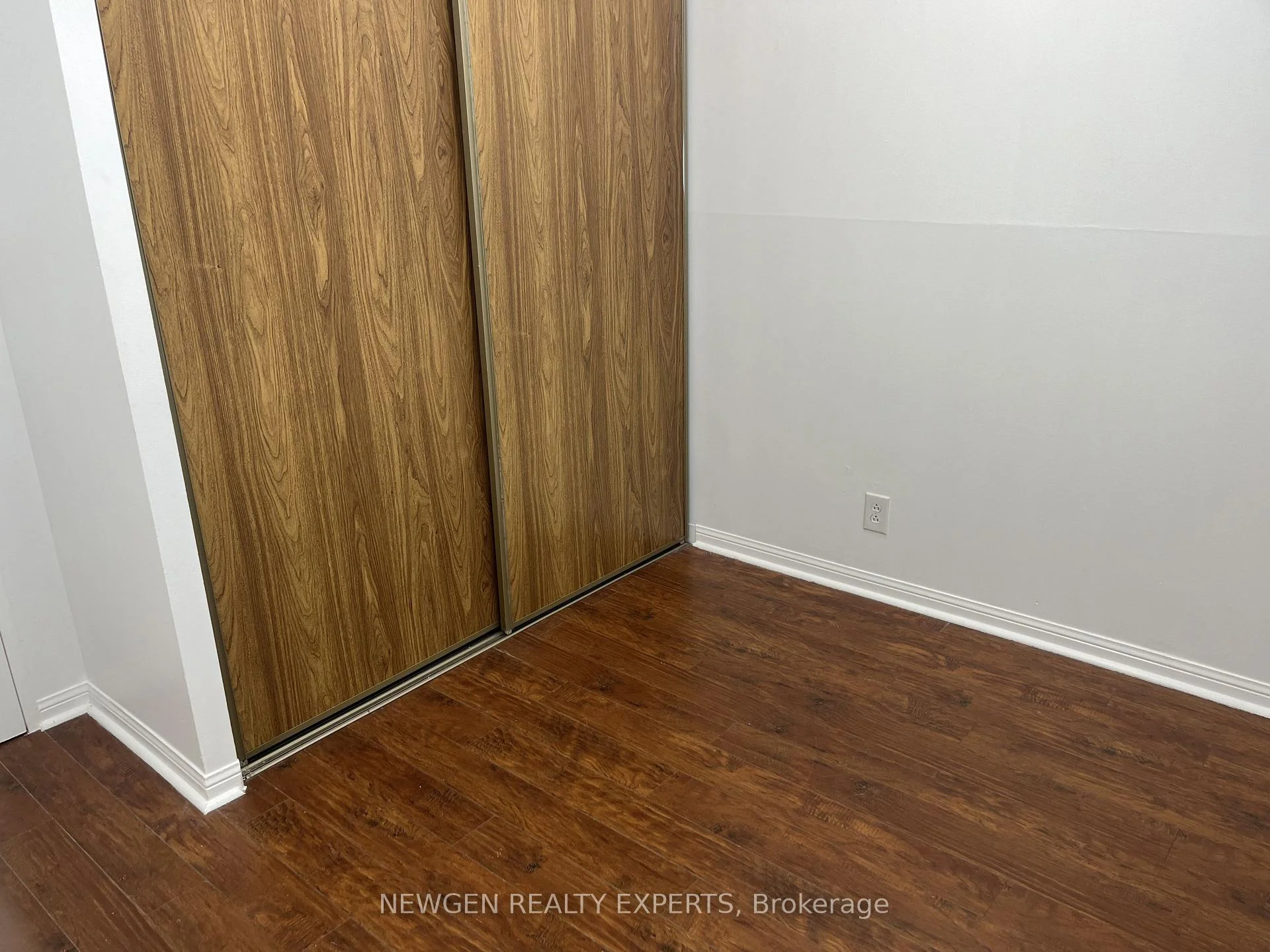 Photo 18 of Unit 303, 8 Lee Centre Drive, Scarborough, Woburn — HOMEH