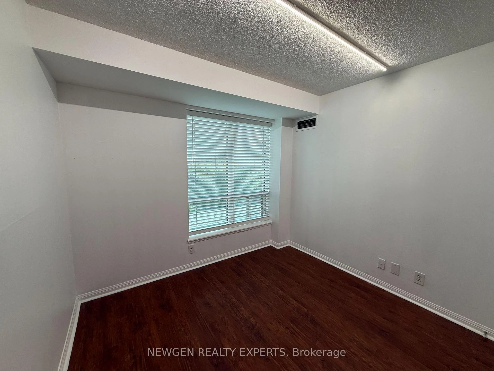 Photo 28 of Unit 303, 8 Lee Centre Drive, Scarborough, Woburn — HOMEH