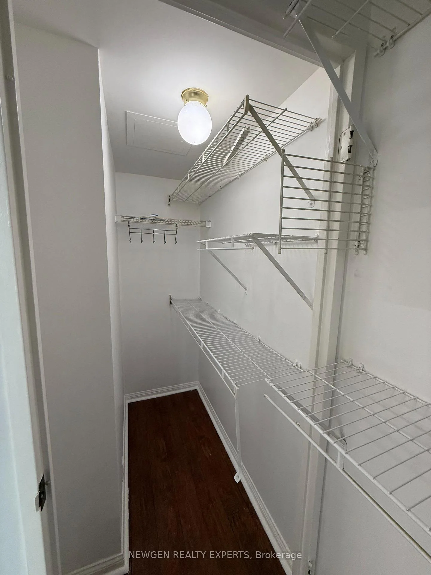 Photo 32 of Unit 303, 8 Lee Centre Drive, Scarborough, Woburn — HOMEH