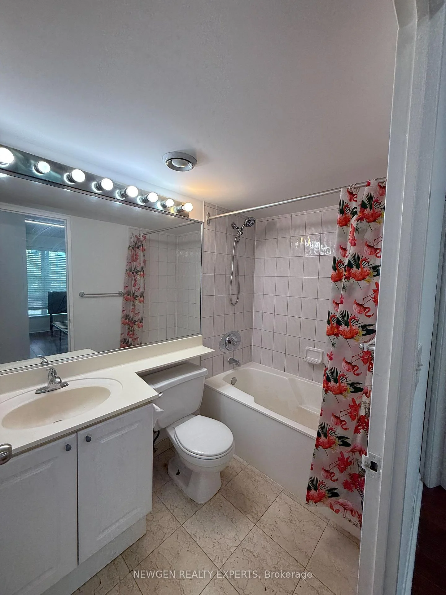 Photo 35 of Unit 303, 8 Lee Centre Drive, Scarborough, Woburn — HOMEH