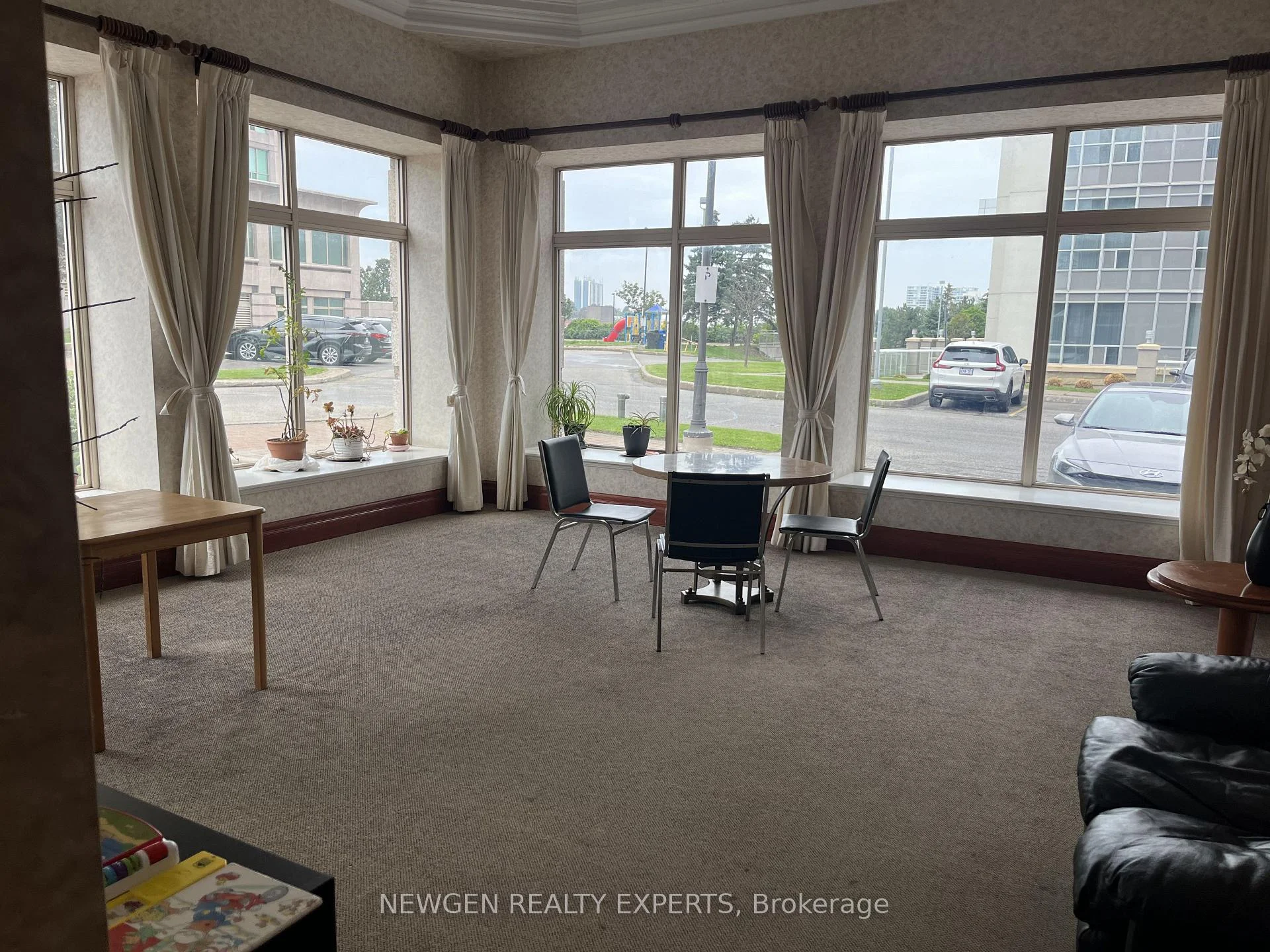 Photo 38 of Unit 303, 8 Lee Centre Drive, Scarborough, Woburn — HOMEH