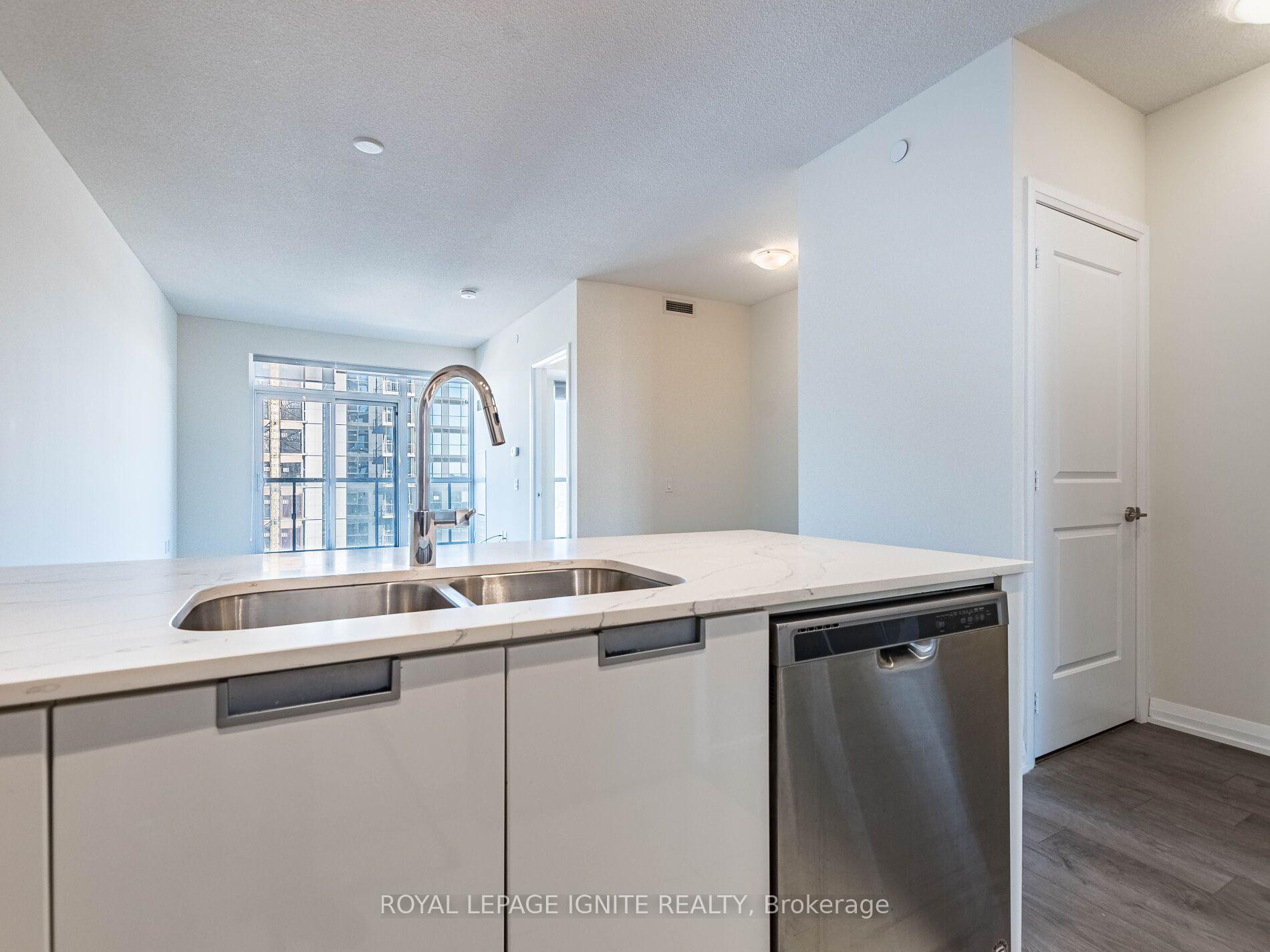 Photo 23 of Unit 2811, 35 Watergarden Drive, Mississauga, Hurontario — HOMEH
