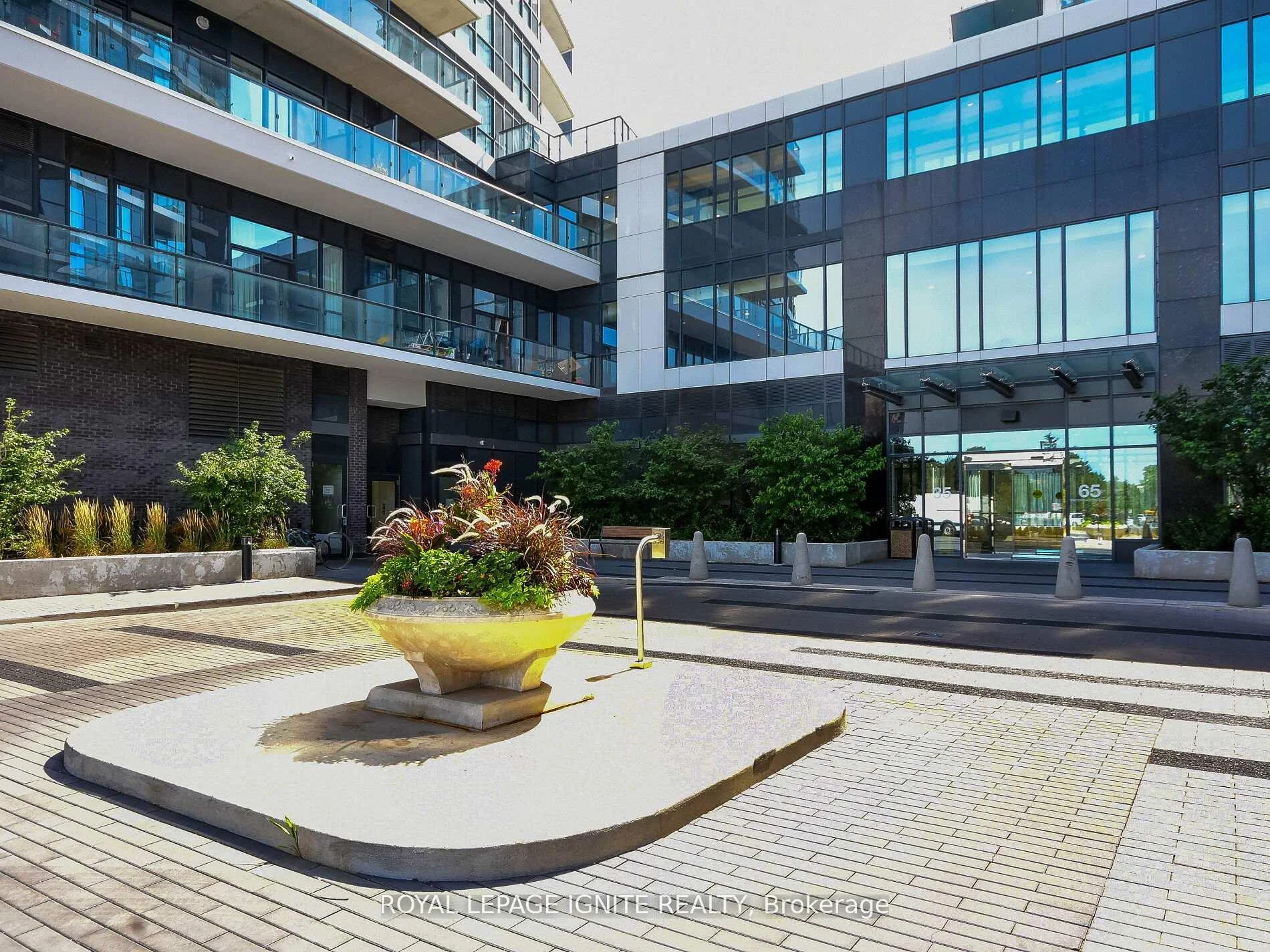 Photo 6 of Unit 2811, 35 Watergarden Drive, Mississauga, Hurontario — HOMEH