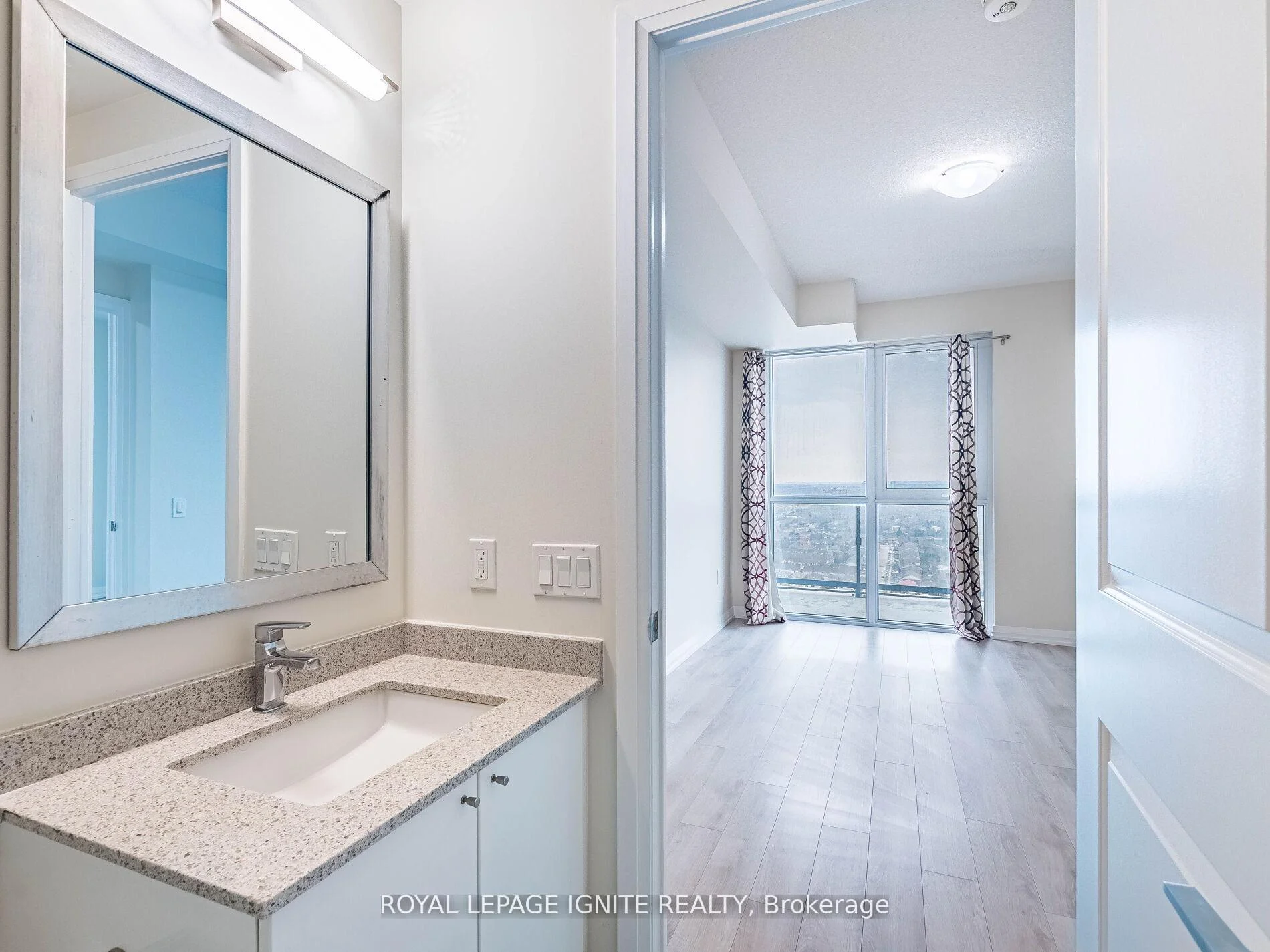Photo 44 of Unit 2811, 35 Watergarden Drive, Mississauga, Hurontario — HOMEH