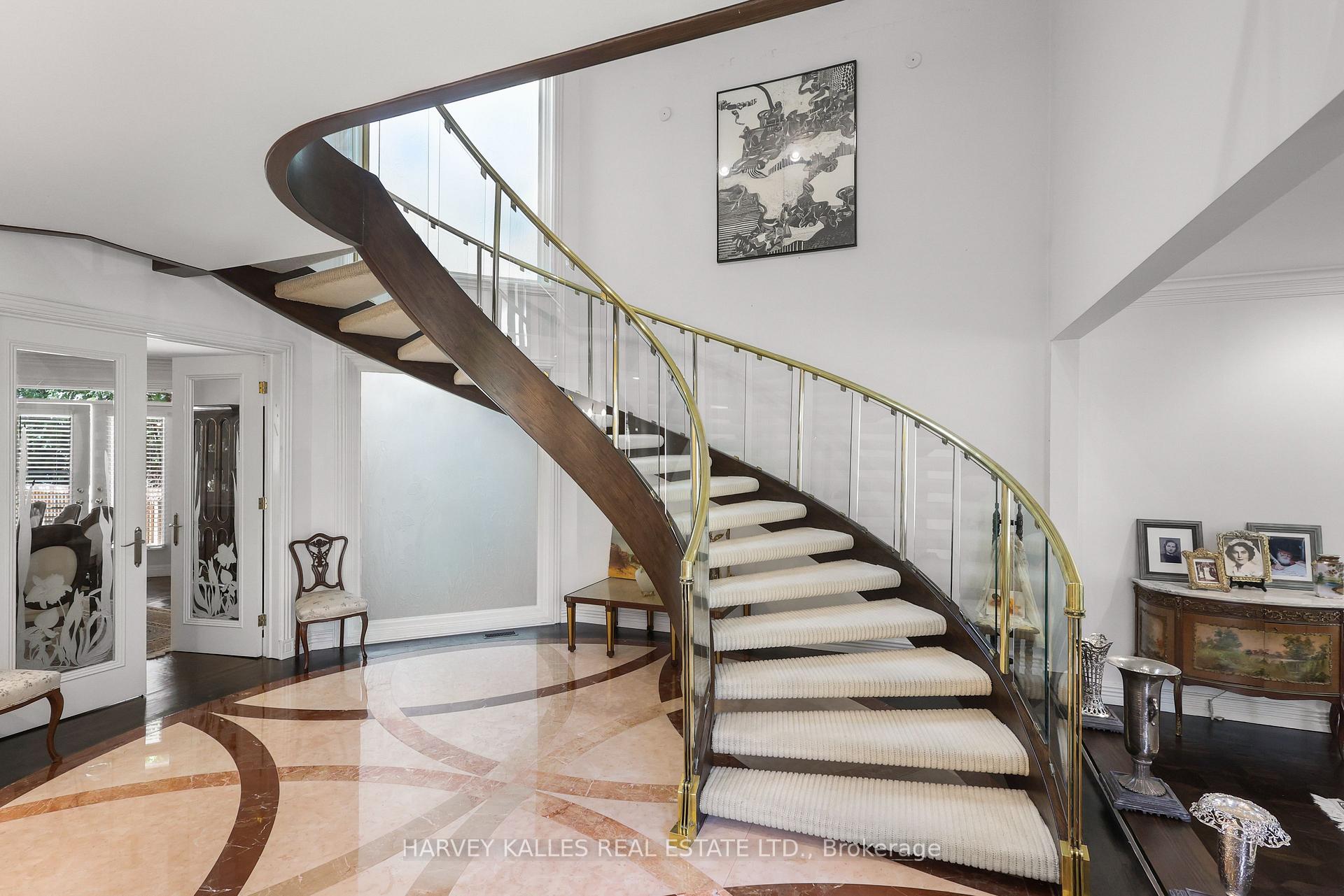 Photo 11 of 83 Hillmount Avenue, Toronto, Englemount-Lawrence — HOMEH