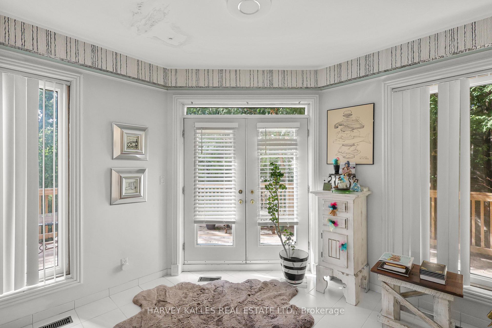 Photo 18 of 83 Hillmount Avenue, Toronto, Englemount-Lawrence — HOMEH