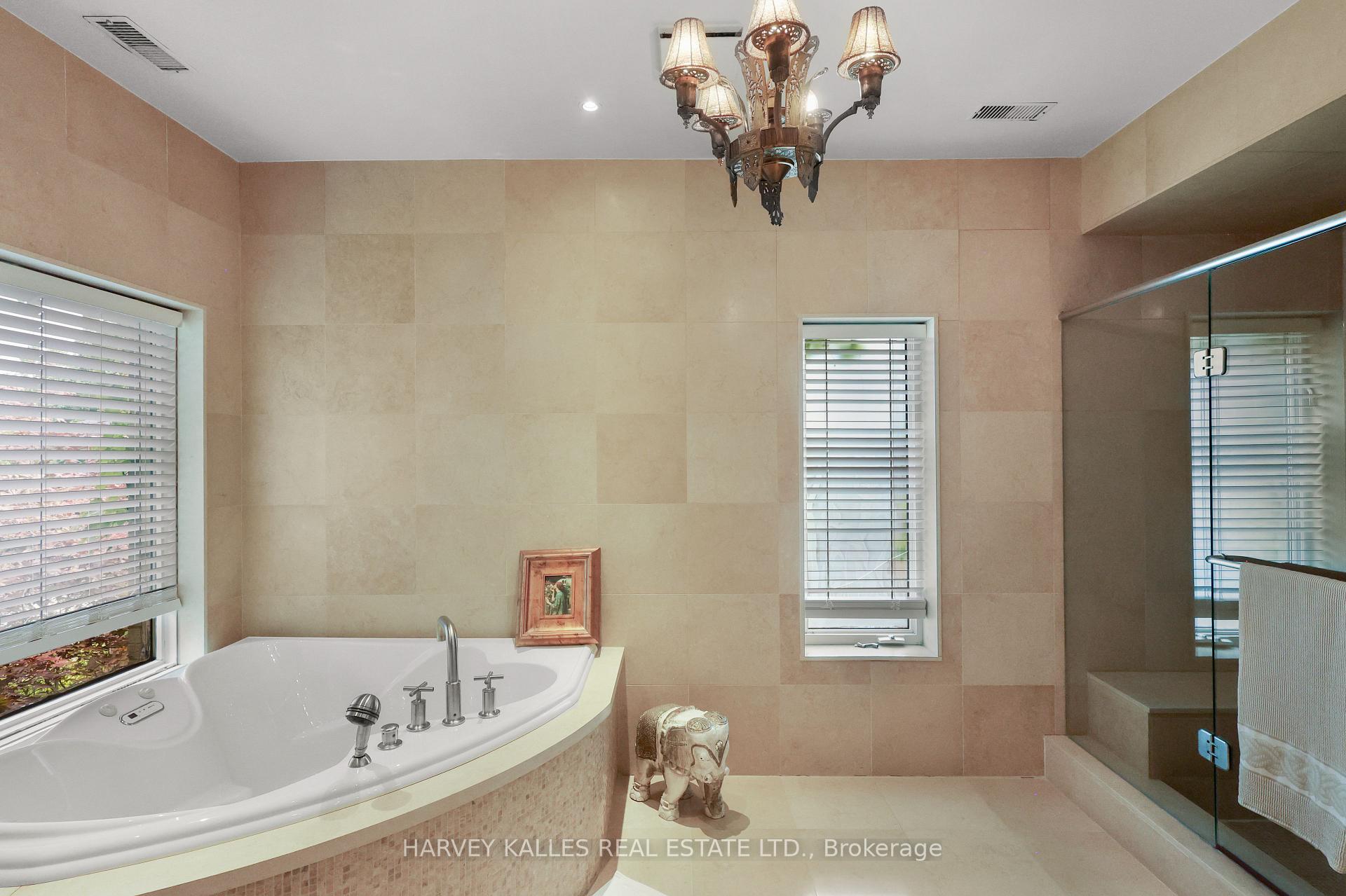 Photo 29 of 83 Hillmount Avenue, Toronto, Englemount-Lawrence — HOMEH