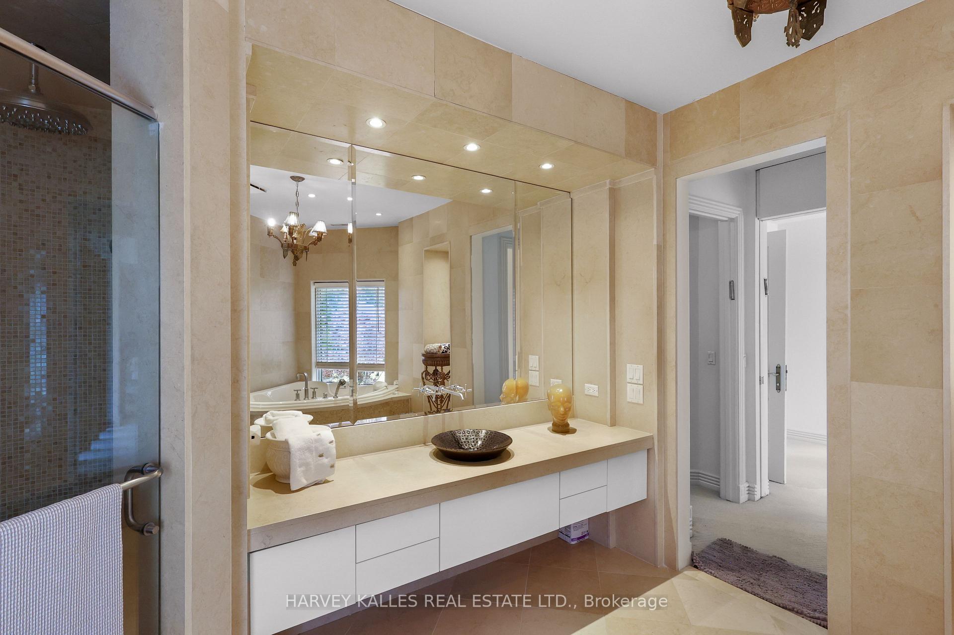 Photo 30 of 83 Hillmount Avenue, Toronto, Englemount-Lawrence — HOMEH