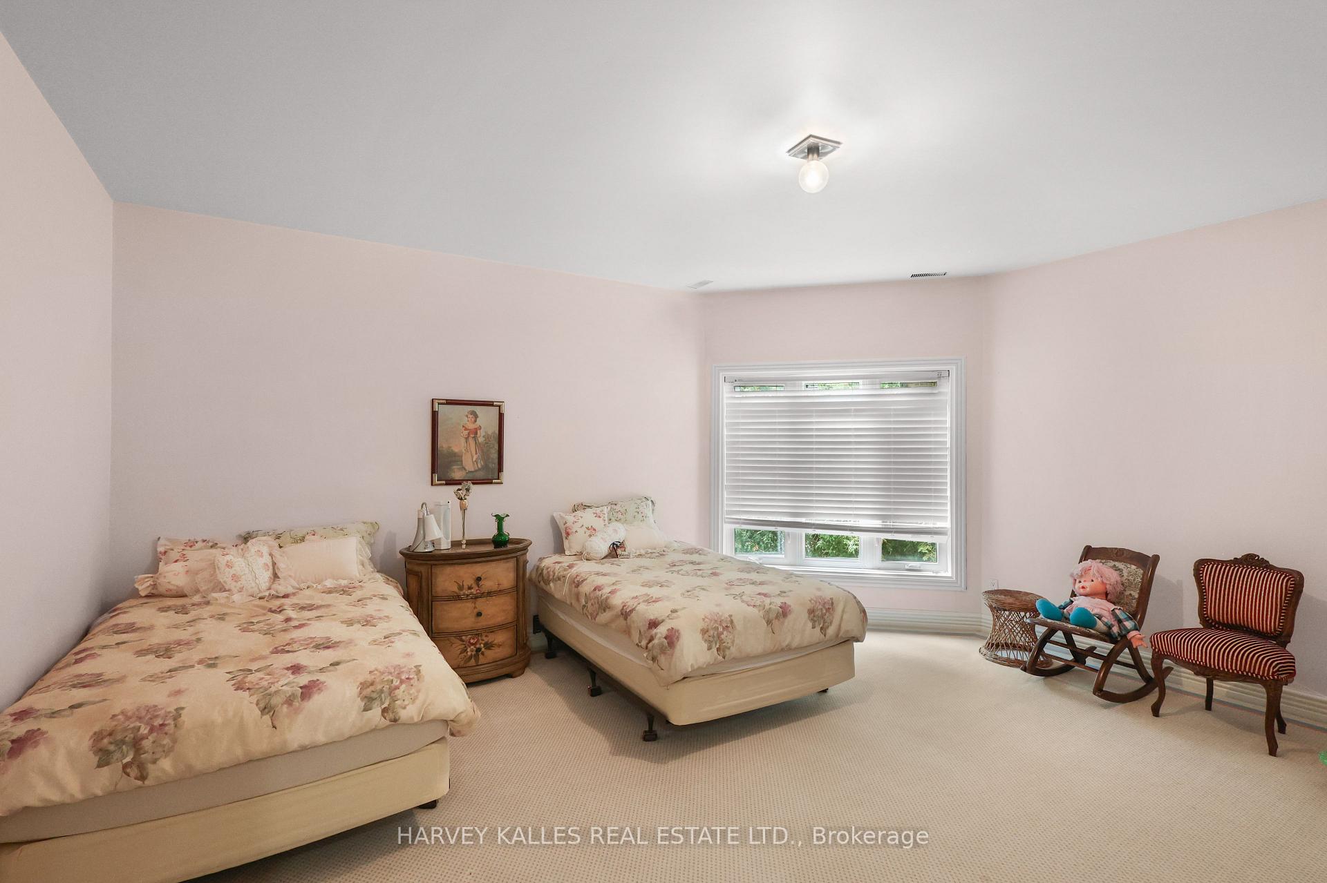 Photo 32 of 83 Hillmount Avenue, Toronto, Englemount-Lawrence — HOMEH