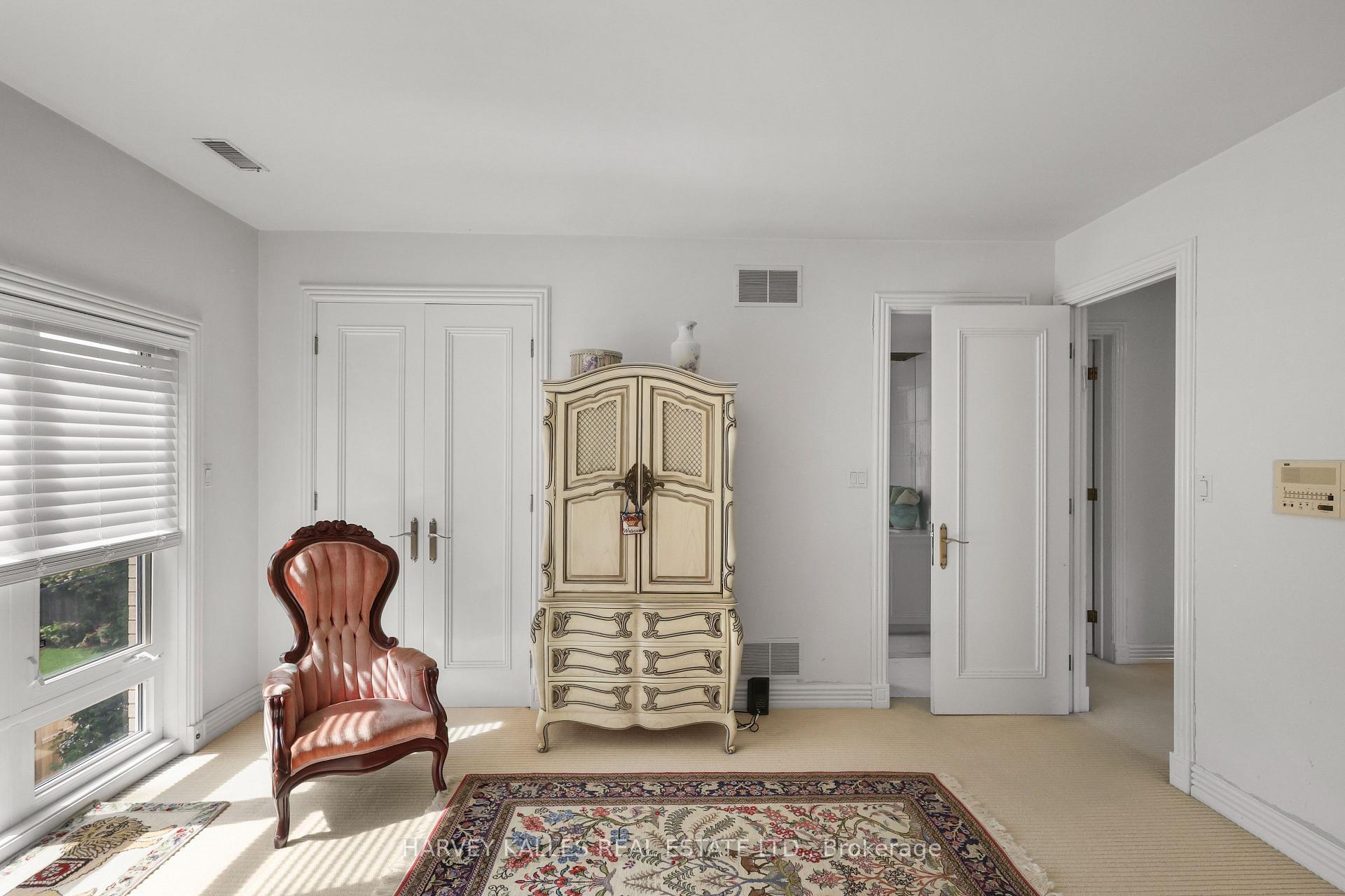 Photo 38 of 83 Hillmount Avenue, Toronto, Englemount-Lawrence — HOMEH