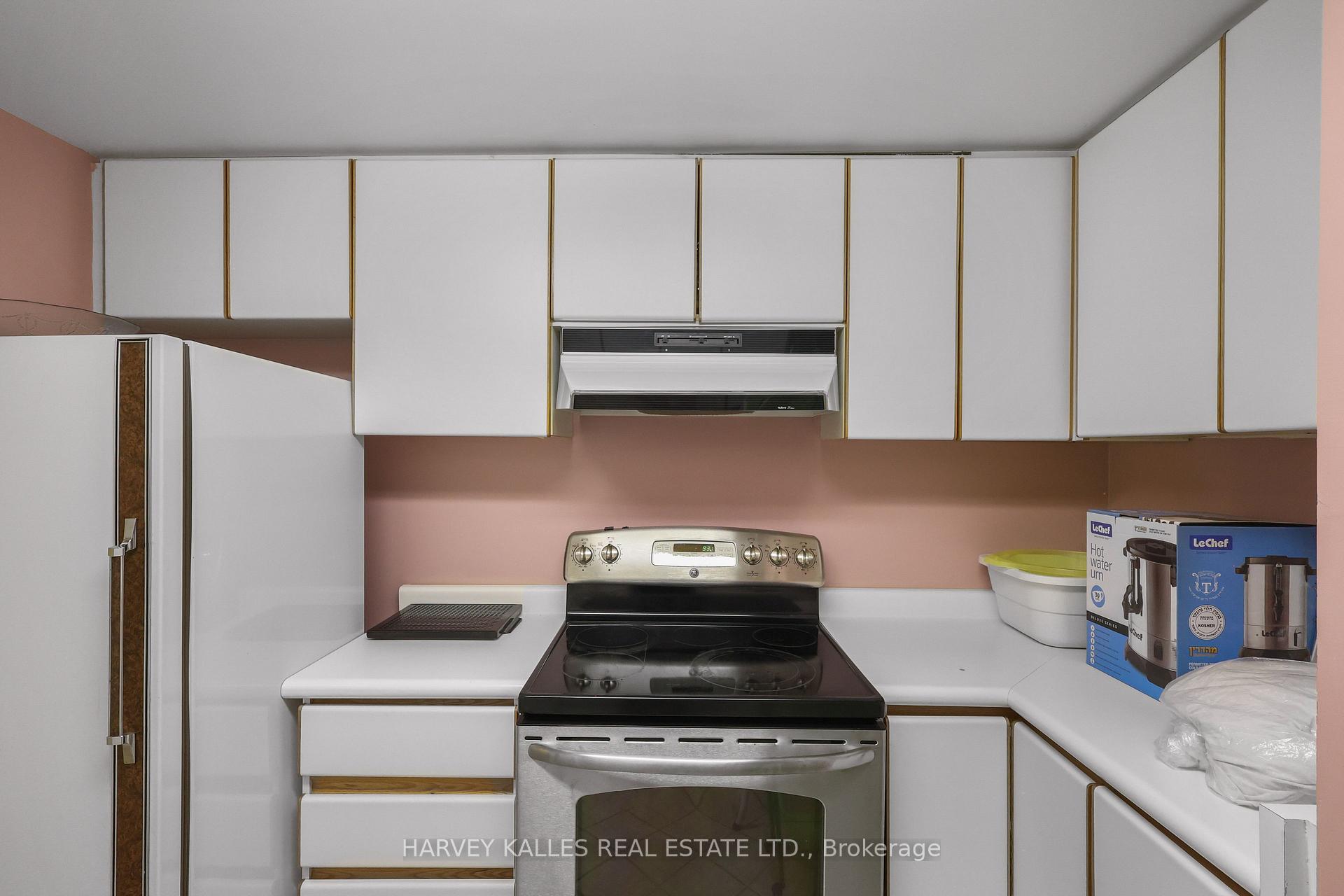 Photo 41 of 83 Hillmount Avenue, Toronto, Englemount-Lawrence — HOMEH