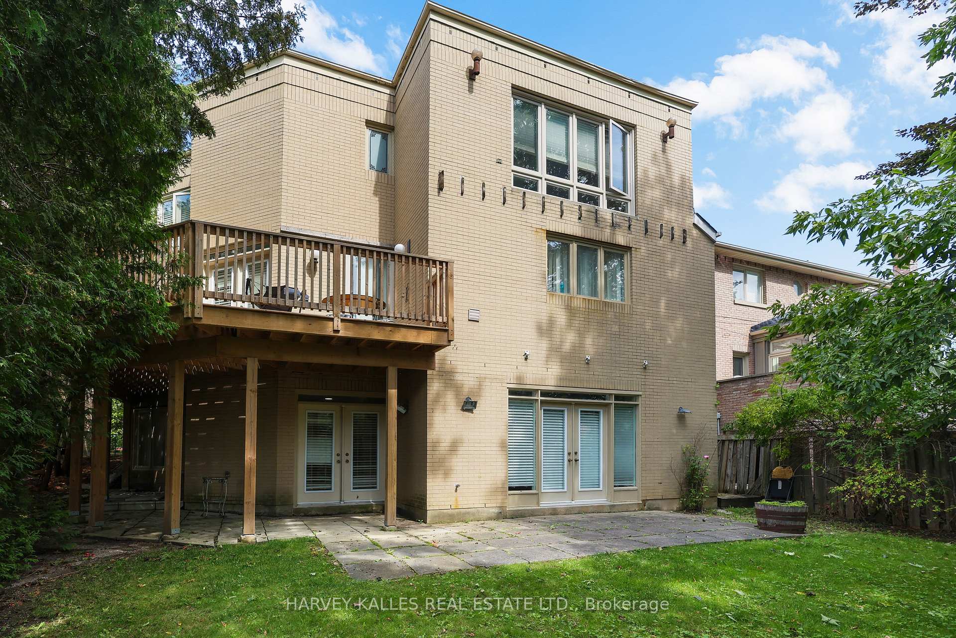 Photo 46 of 83 Hillmount Avenue, Toronto, Englemount-Lawrence — HOMEH