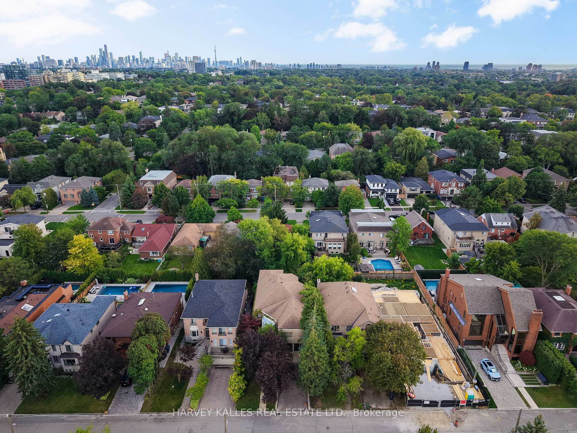 Photo 50 of 83 Hillmount Avenue, Toronto, Englemount-Lawrence — HOMEH