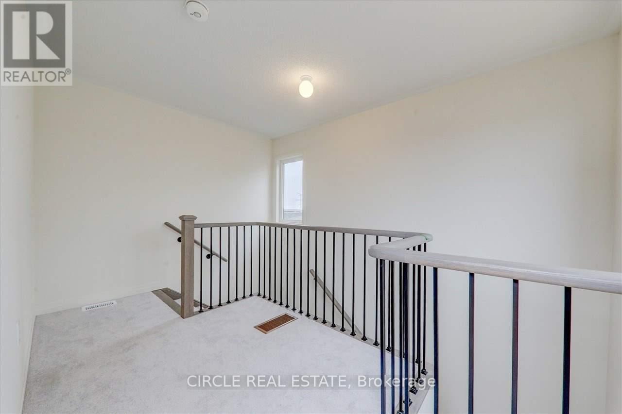 Photo 26 of 14 Clipper Lane, Clarington, Bowmanville — HOMEH