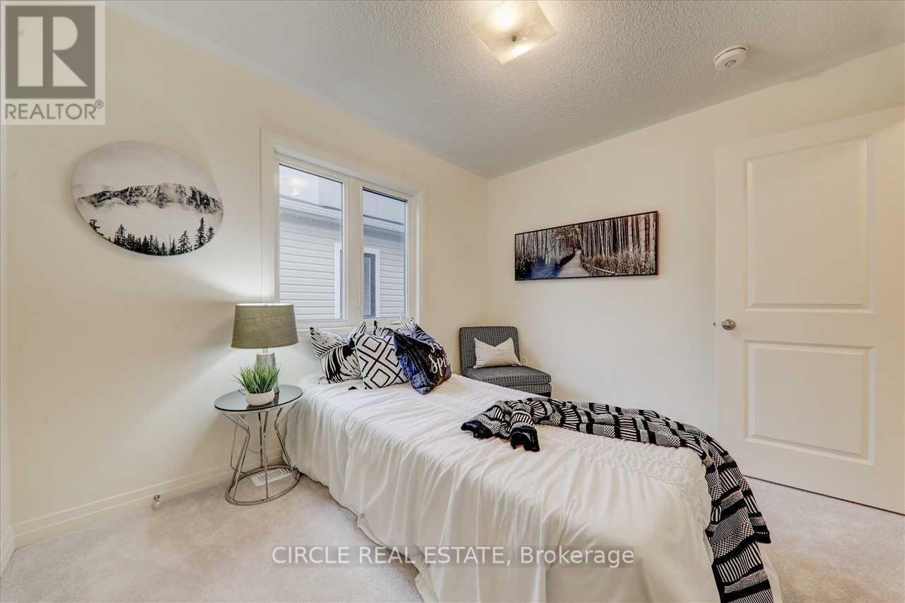 Photo 36 of 14 Clipper Lane, Clarington, Bowmanville — HOMEH